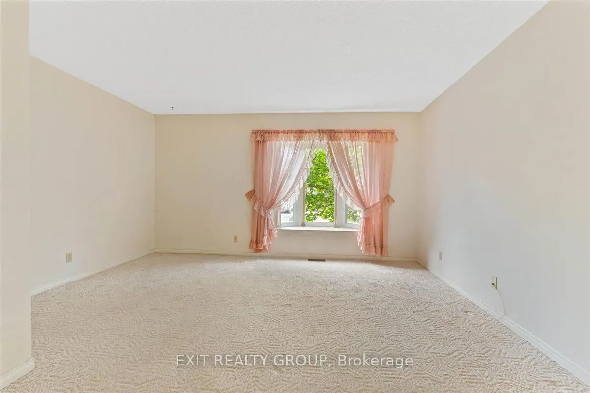 52 Tripp Boulevard, #117