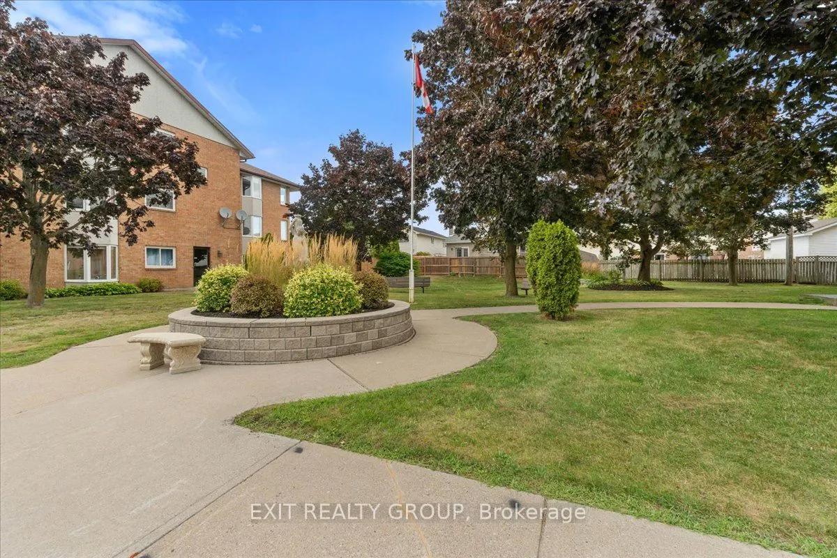 52 Tripp Boulevard, #117