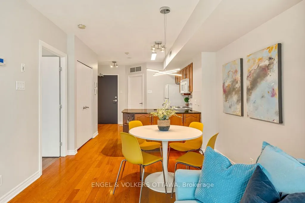 445 Laurier Avenue W, #1403