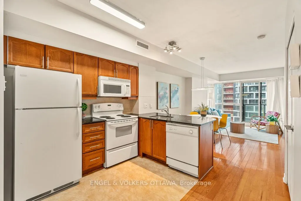 445 Laurier Avenue W, #1403