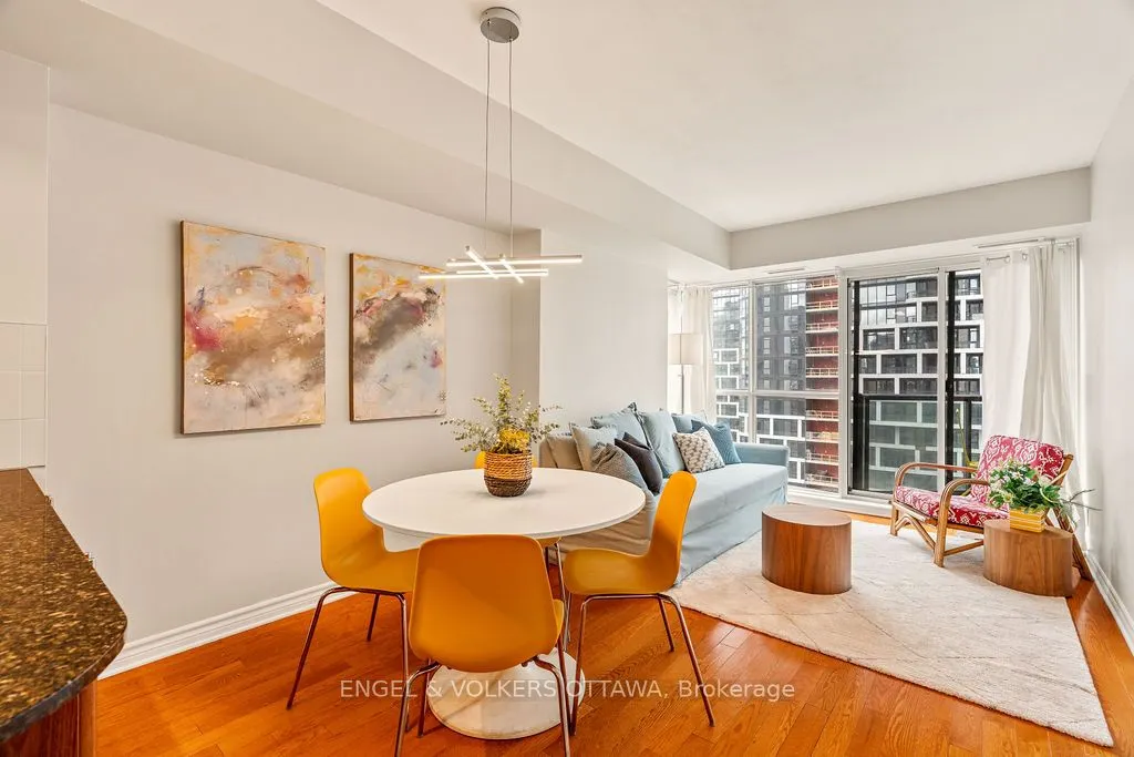 445 Laurier Avenue W, #1403