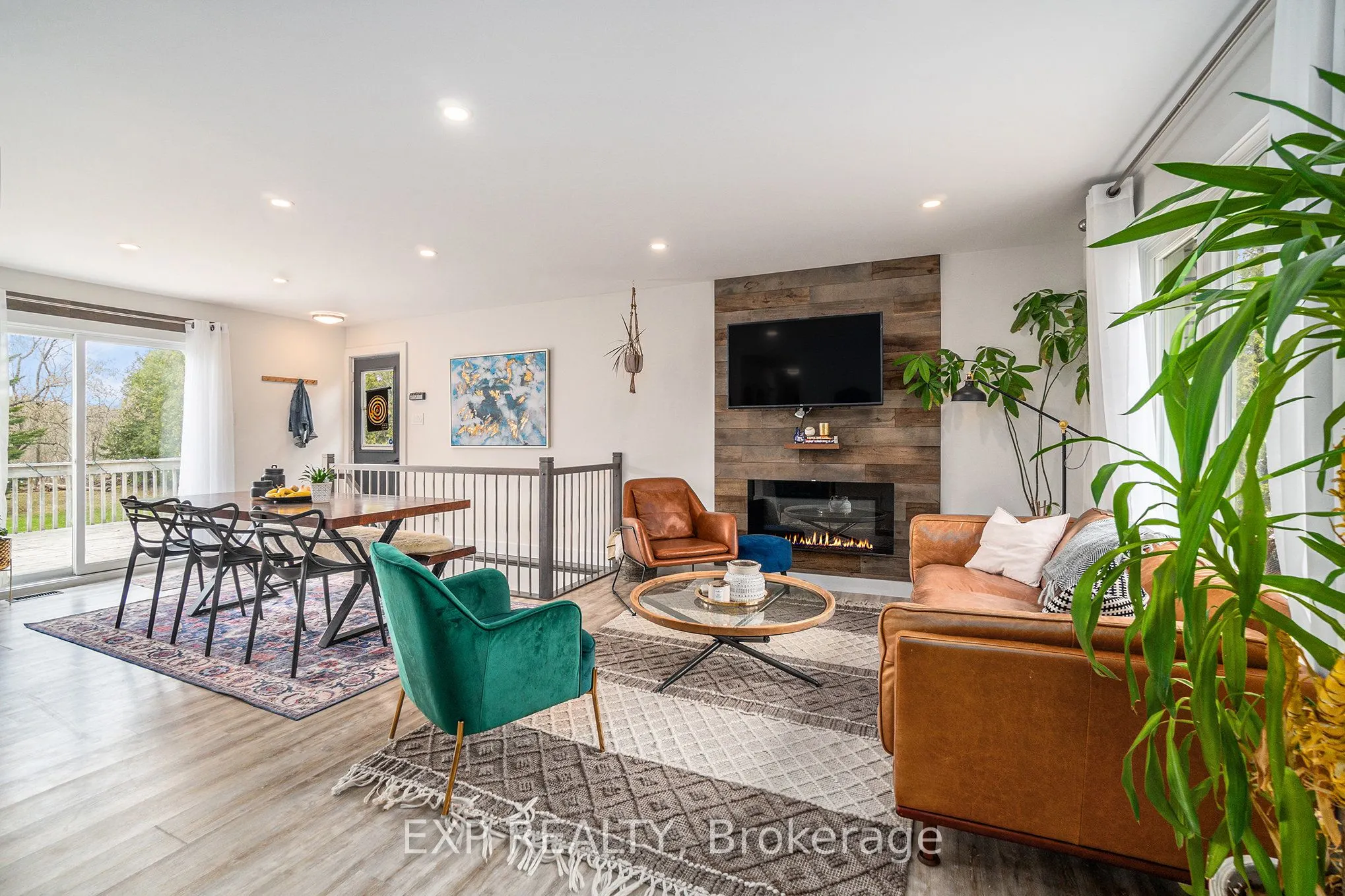 2462 Dunning Road