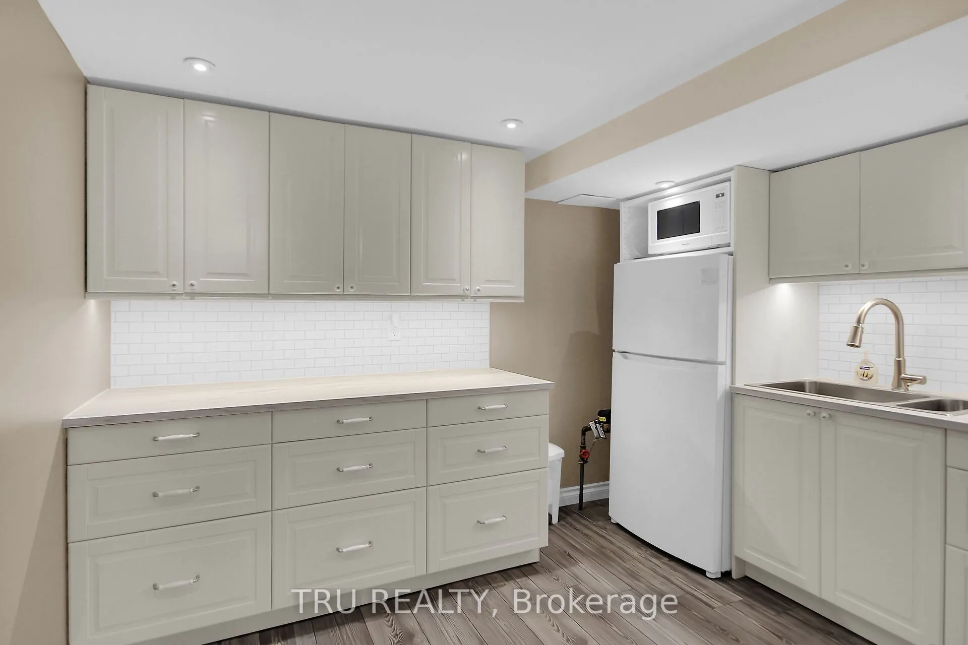 132 Rothesay Drive
