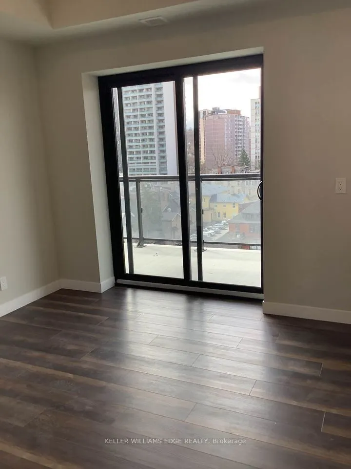 15 Queen Street S, #714