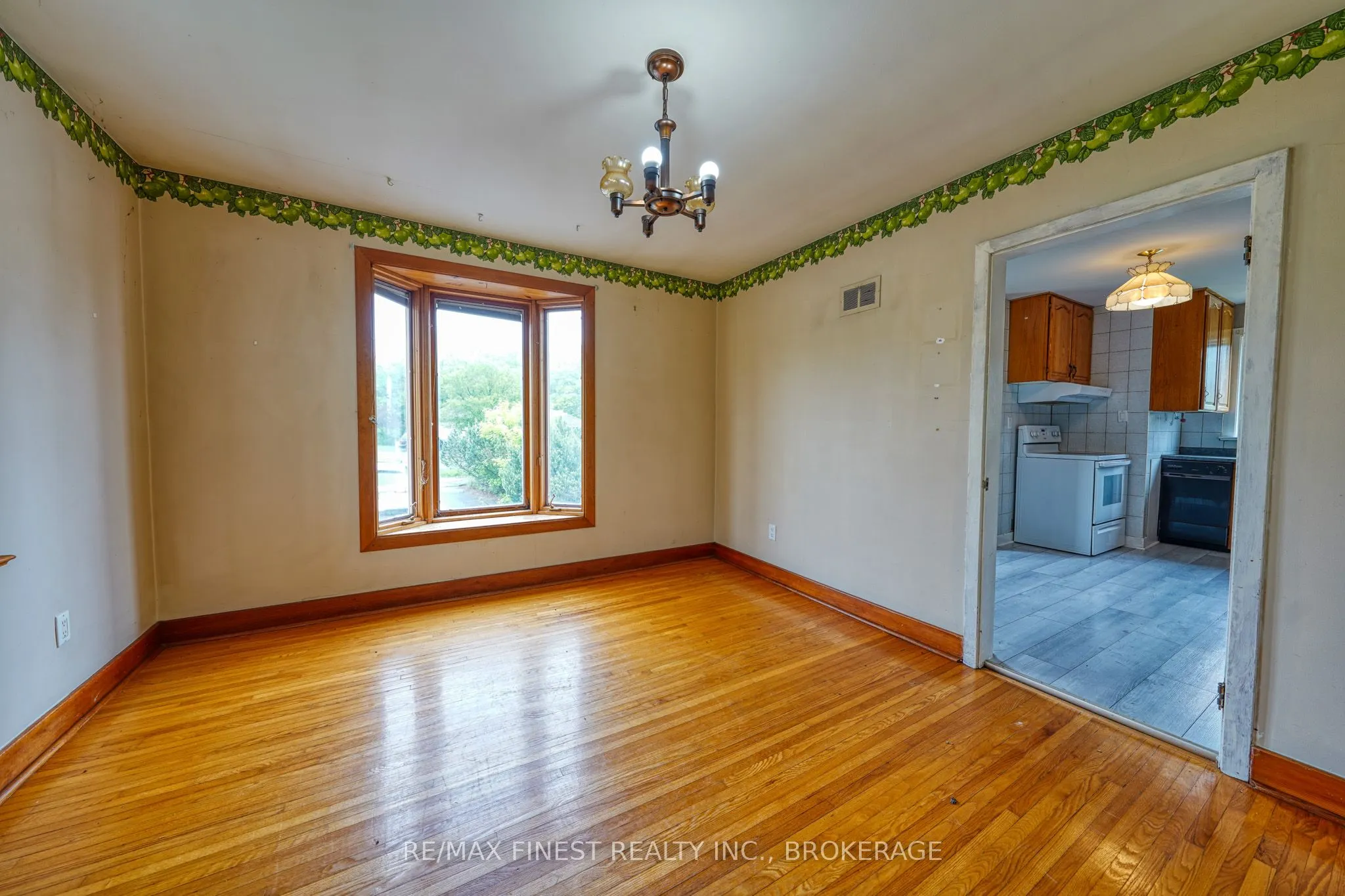 2073 Bath Road