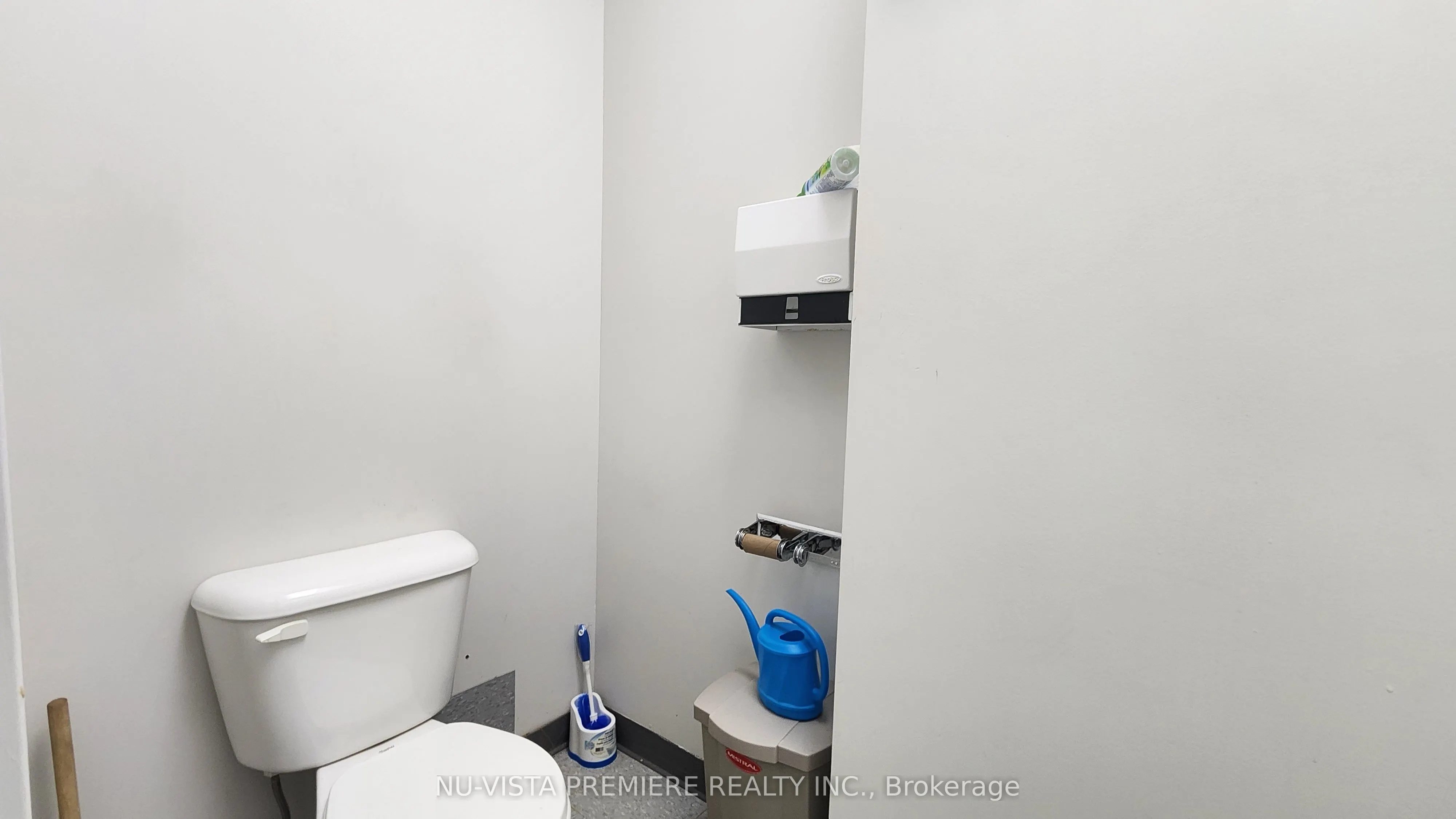 555 Wellington Road