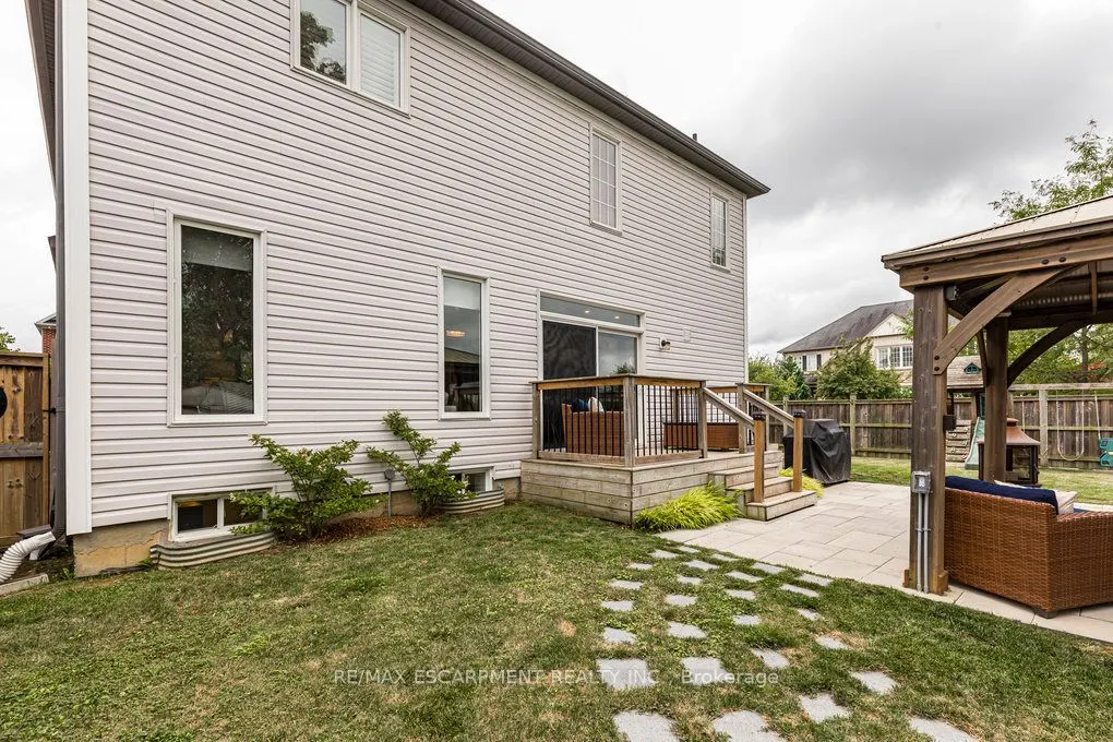 44 FOWLER Drive