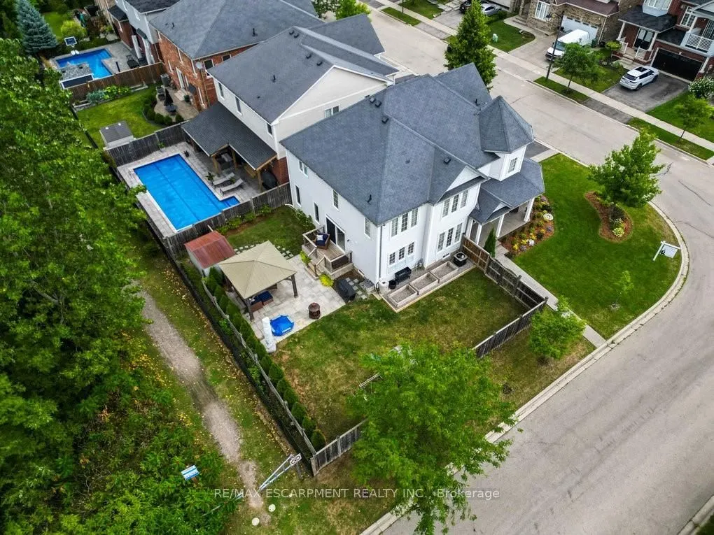 44 FOWLER Drive