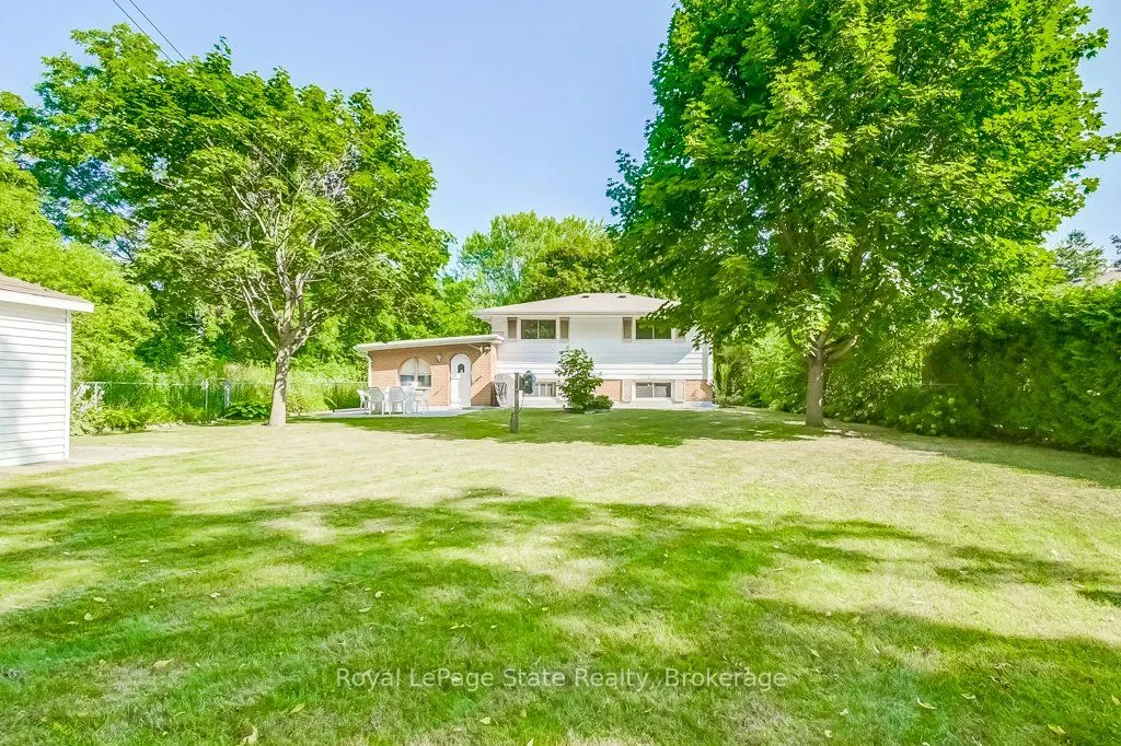 11 Rogers Road