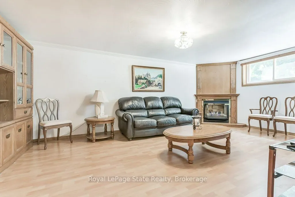 11 Rogers Road