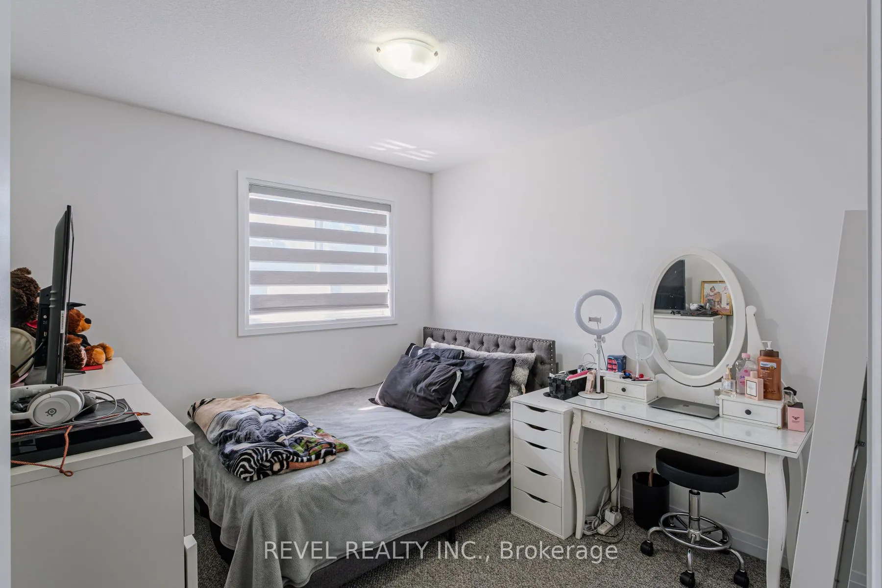 520 Grey Street, #11
