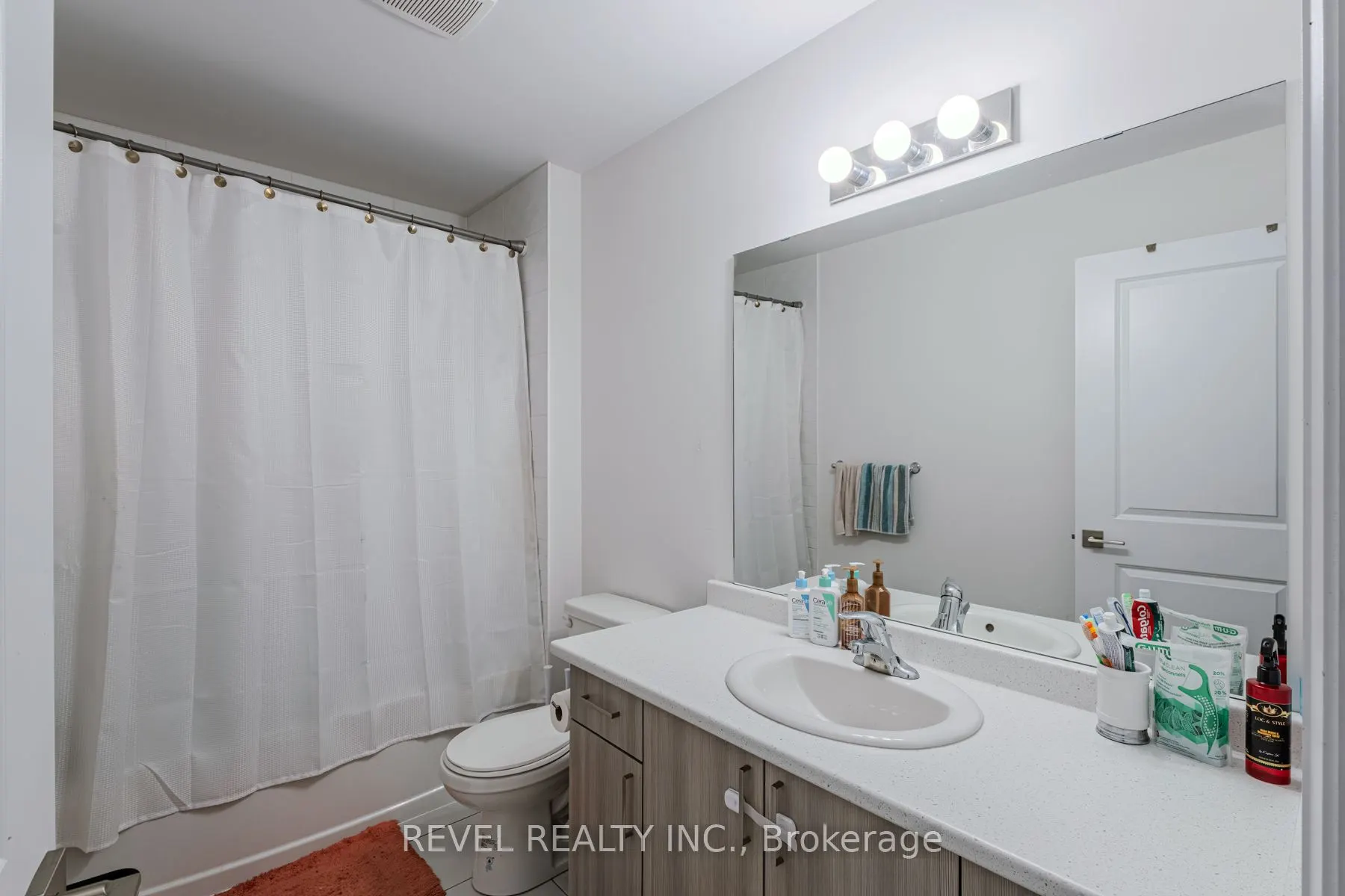 520 Grey Street, #11