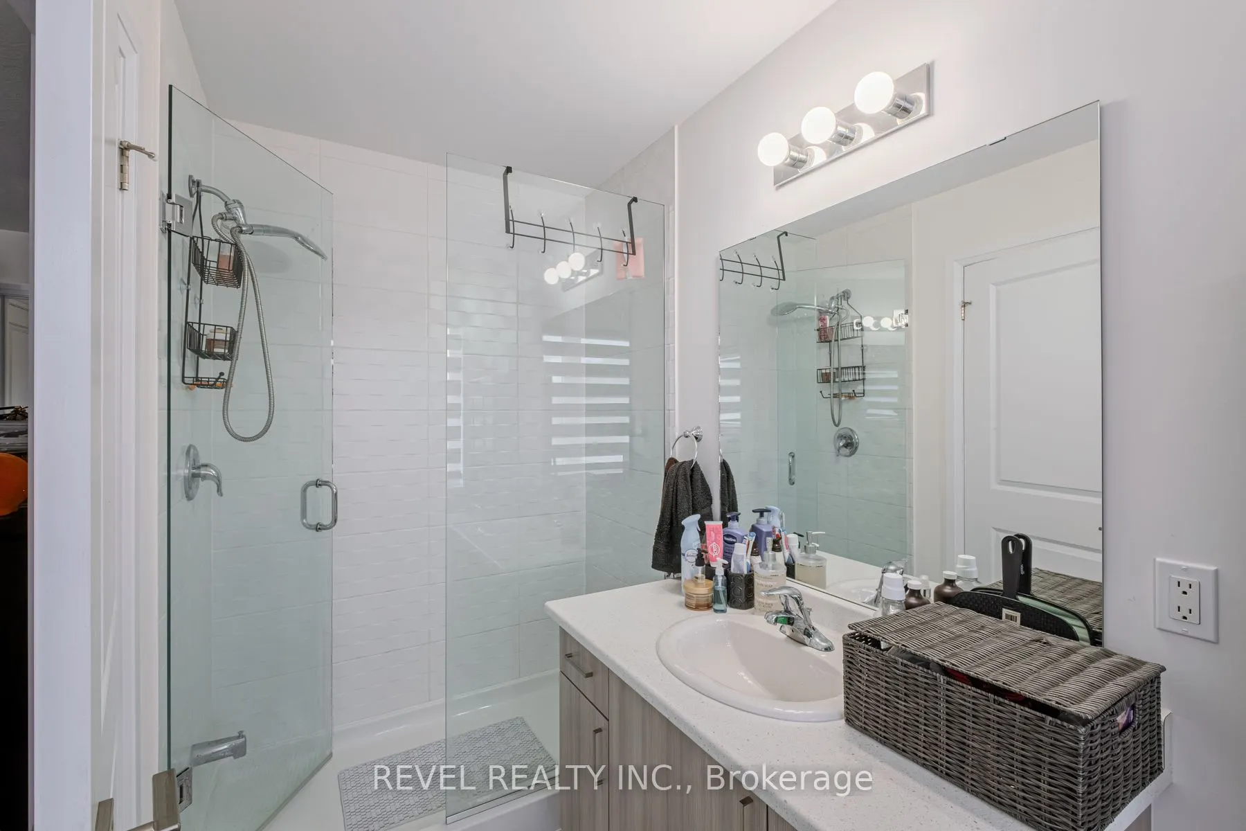 520 Grey Street, #11