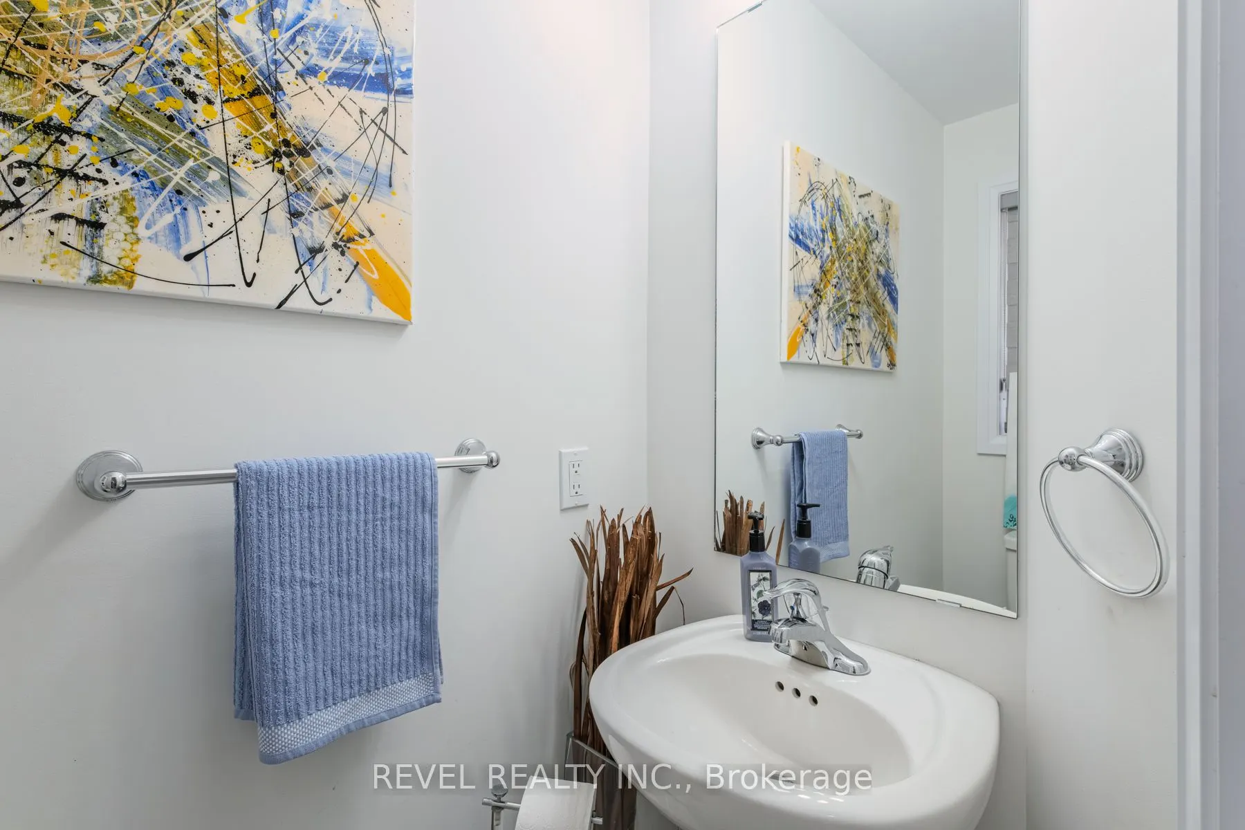 520 Grey Street, #11