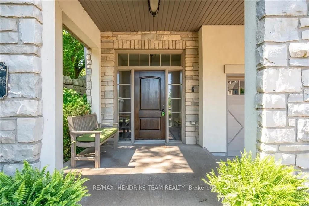 19 Lake Street, #20