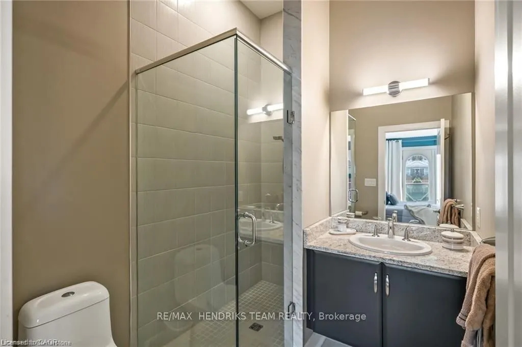 19 Lake Street, #20