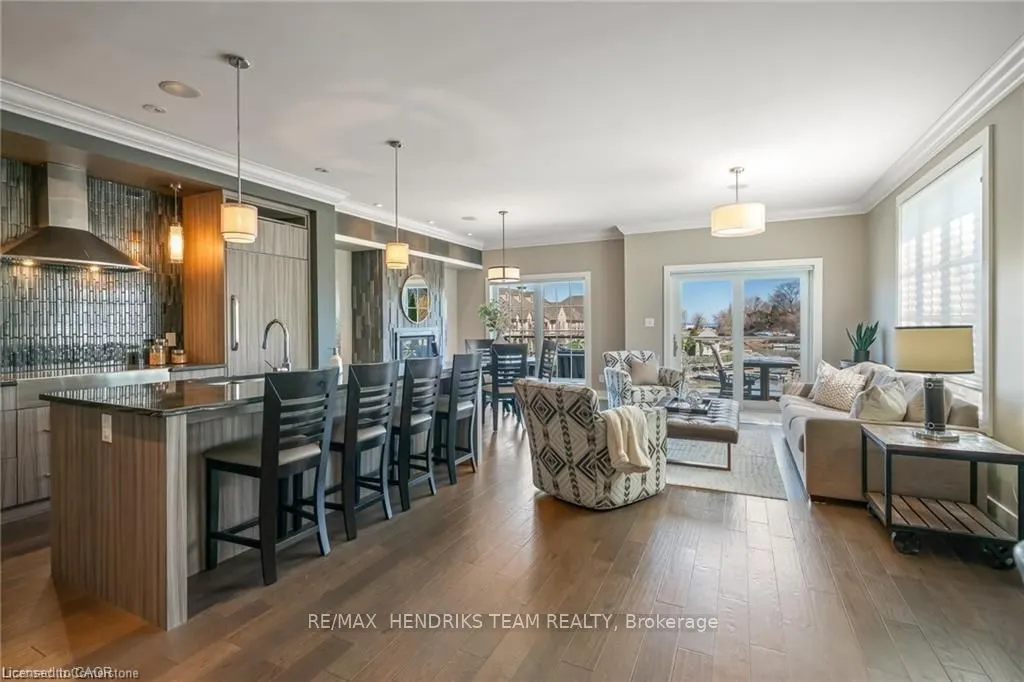 19 Lake Street, #20