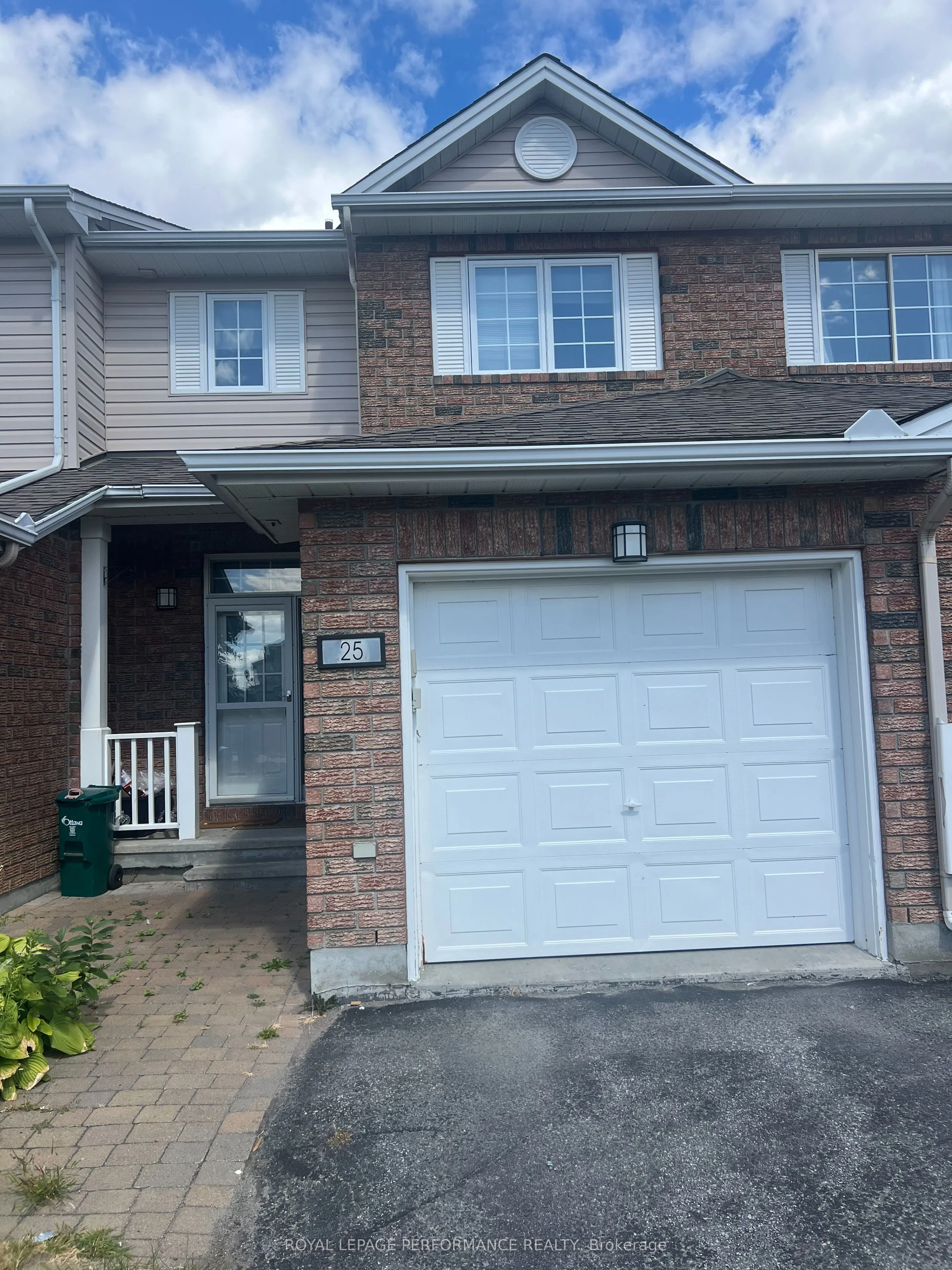 25 Grassy Plains Drive E