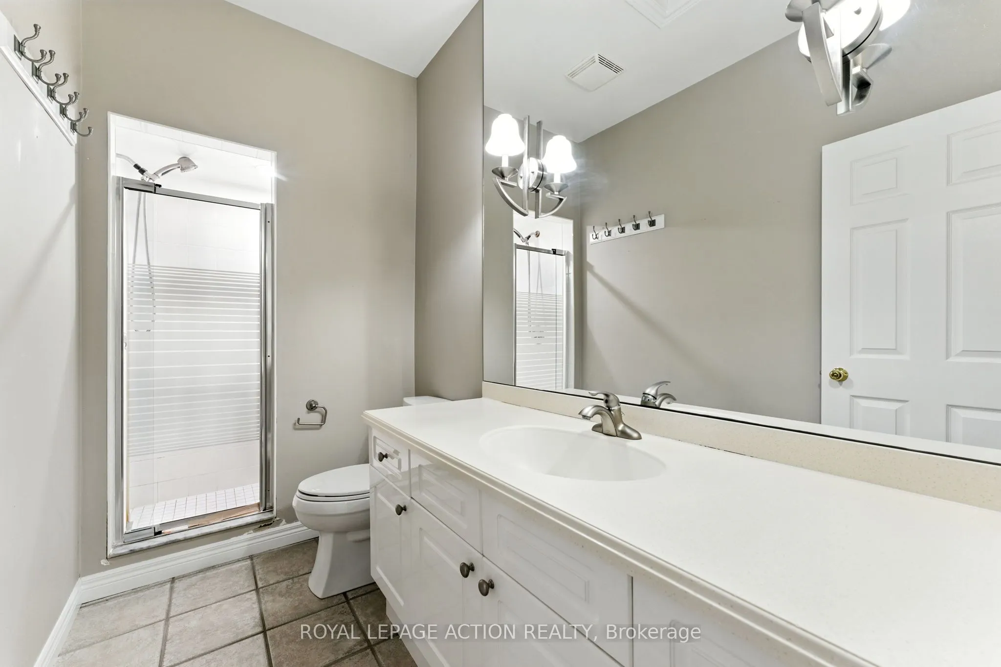 24 Hardy Road, #16