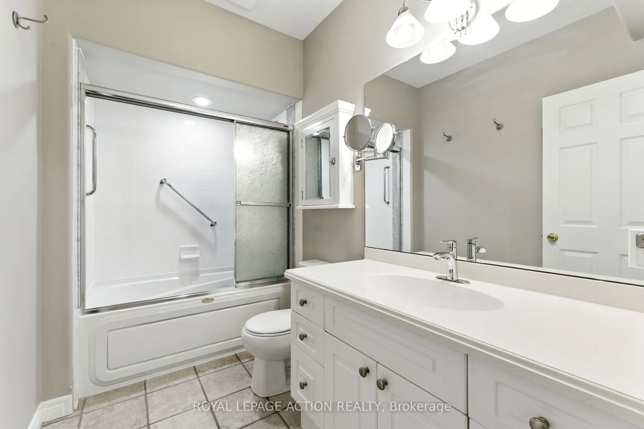 24 Hardy Road, #16