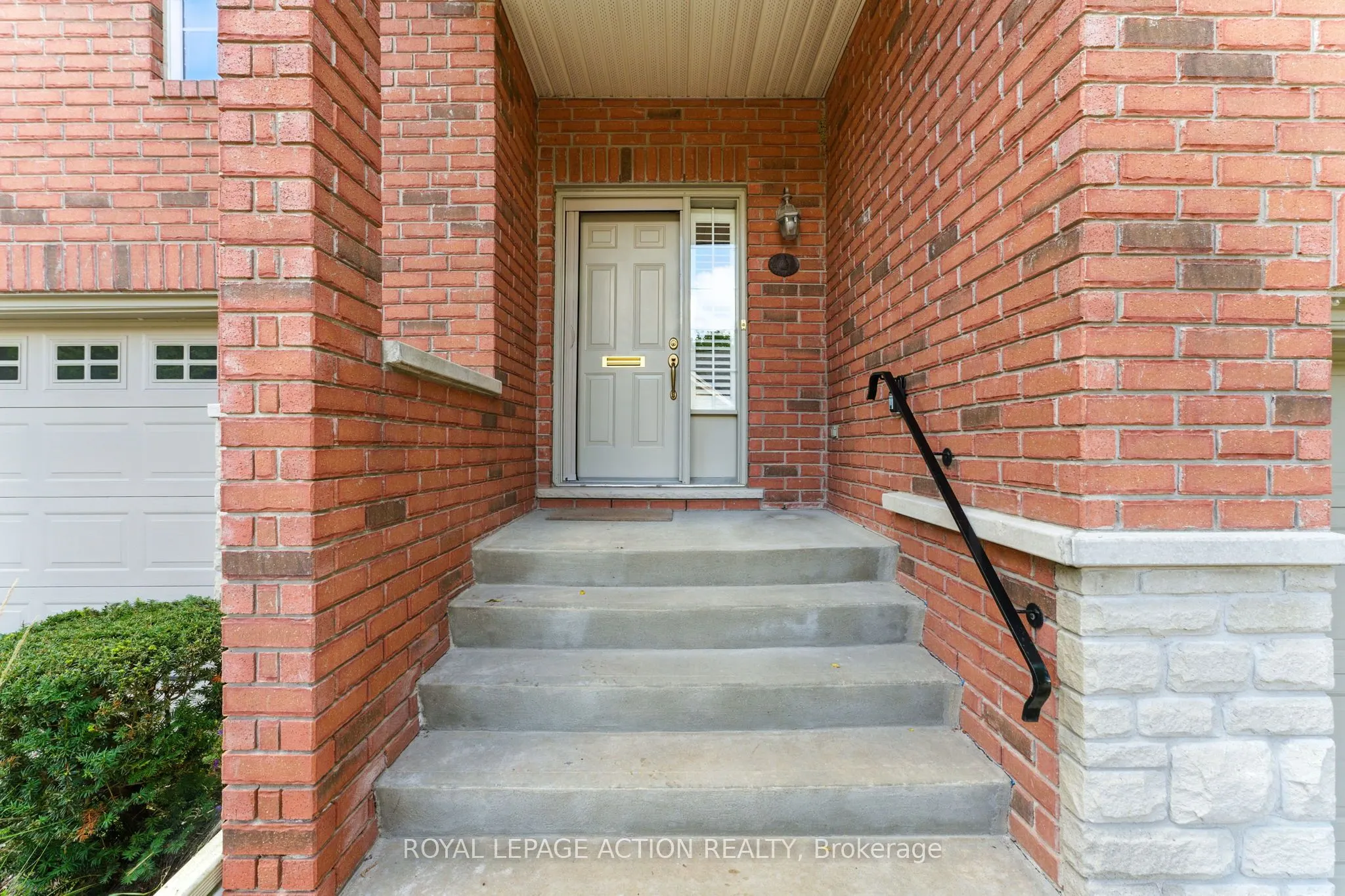 24 Hardy Road, #16