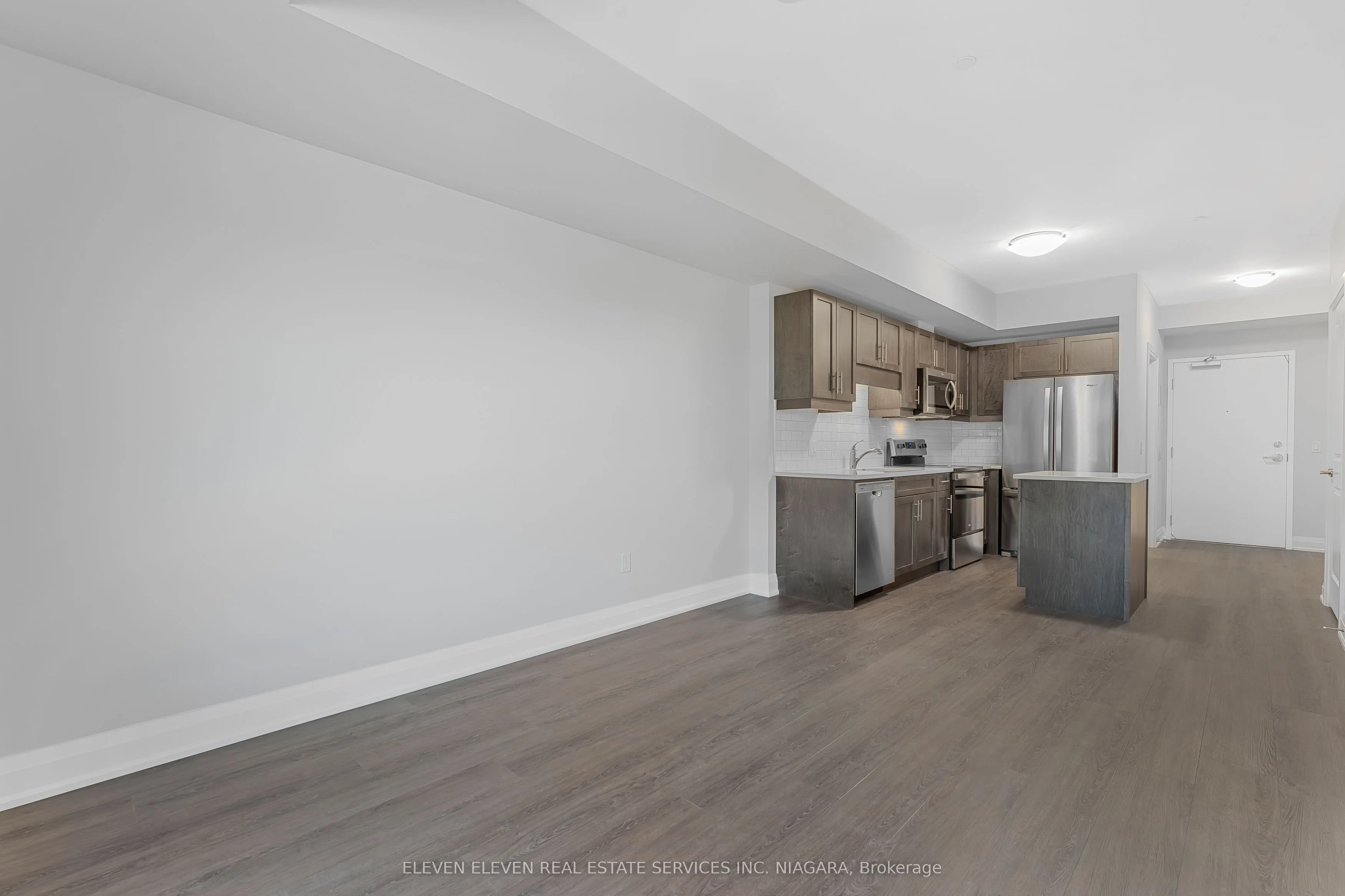 118 Summersides Boulevard, #302