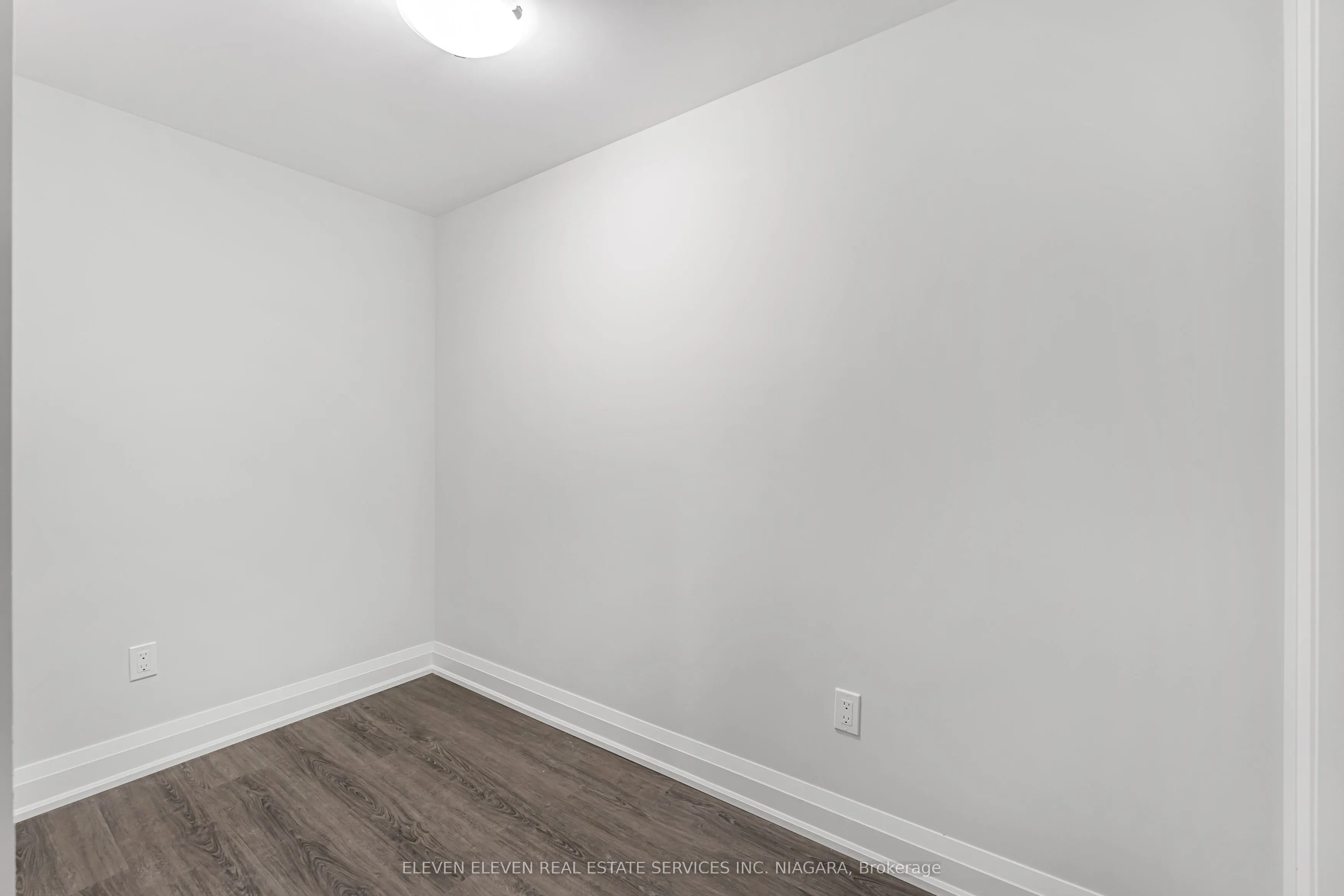 118 Summersides Boulevard, #302