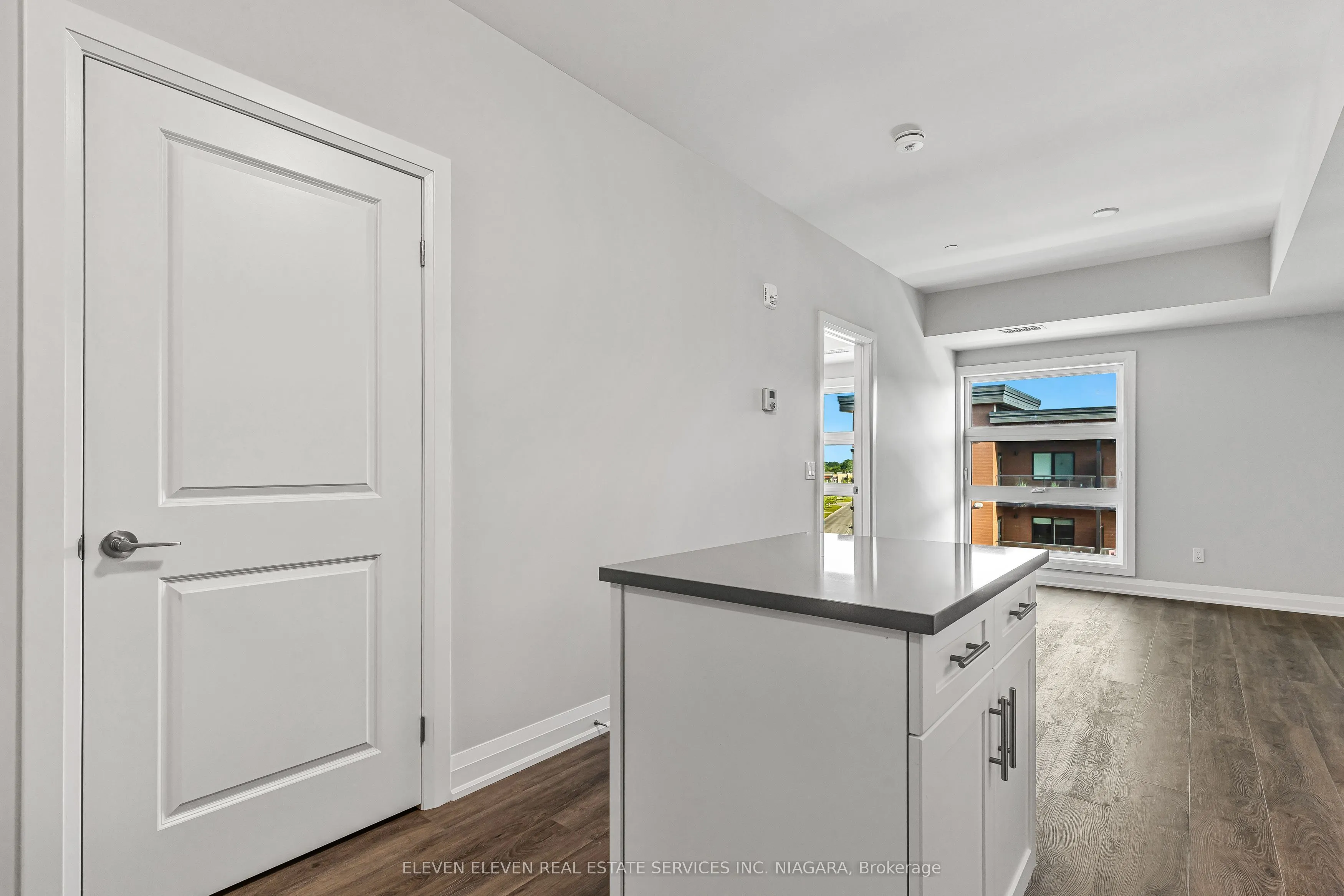 118 Summersides Boulevard, #402