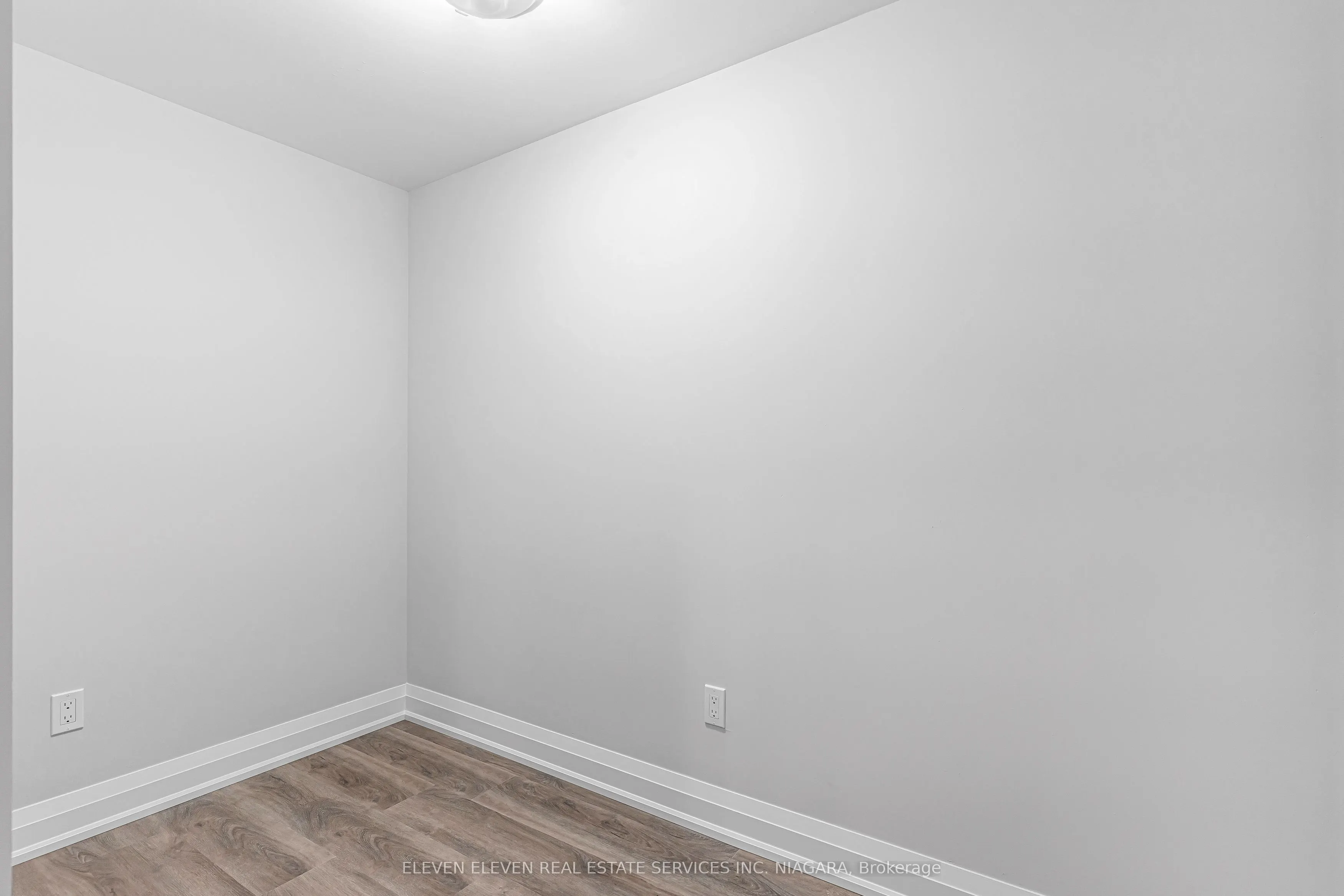 118 Summersides Boulevard, #402