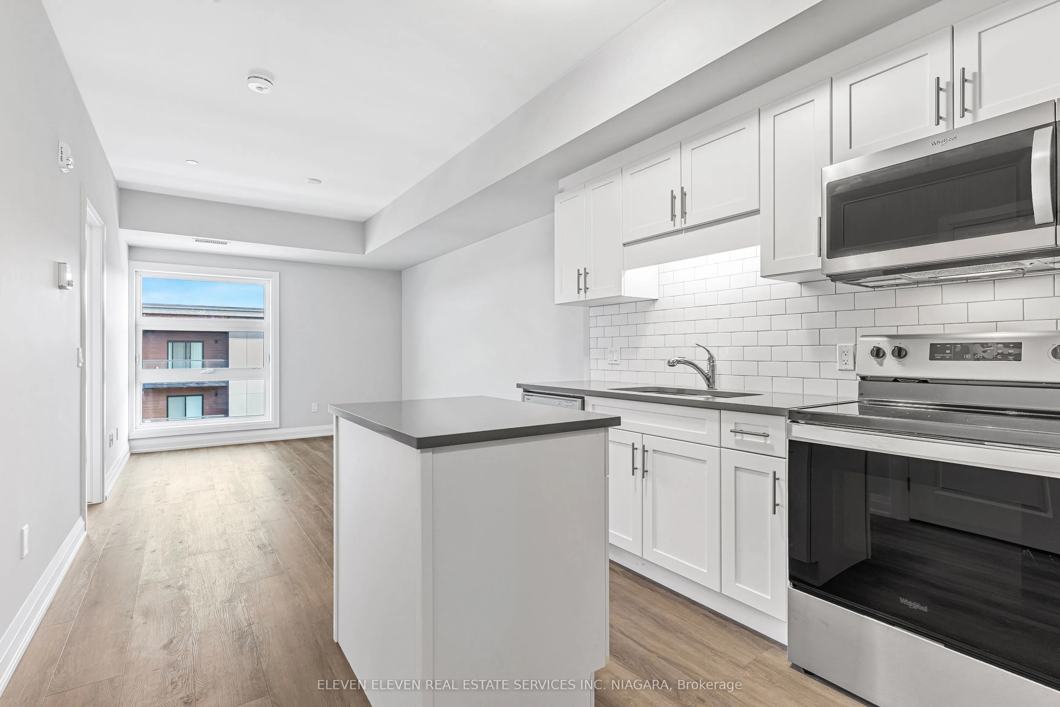 118 Summersides Boulevard, #402