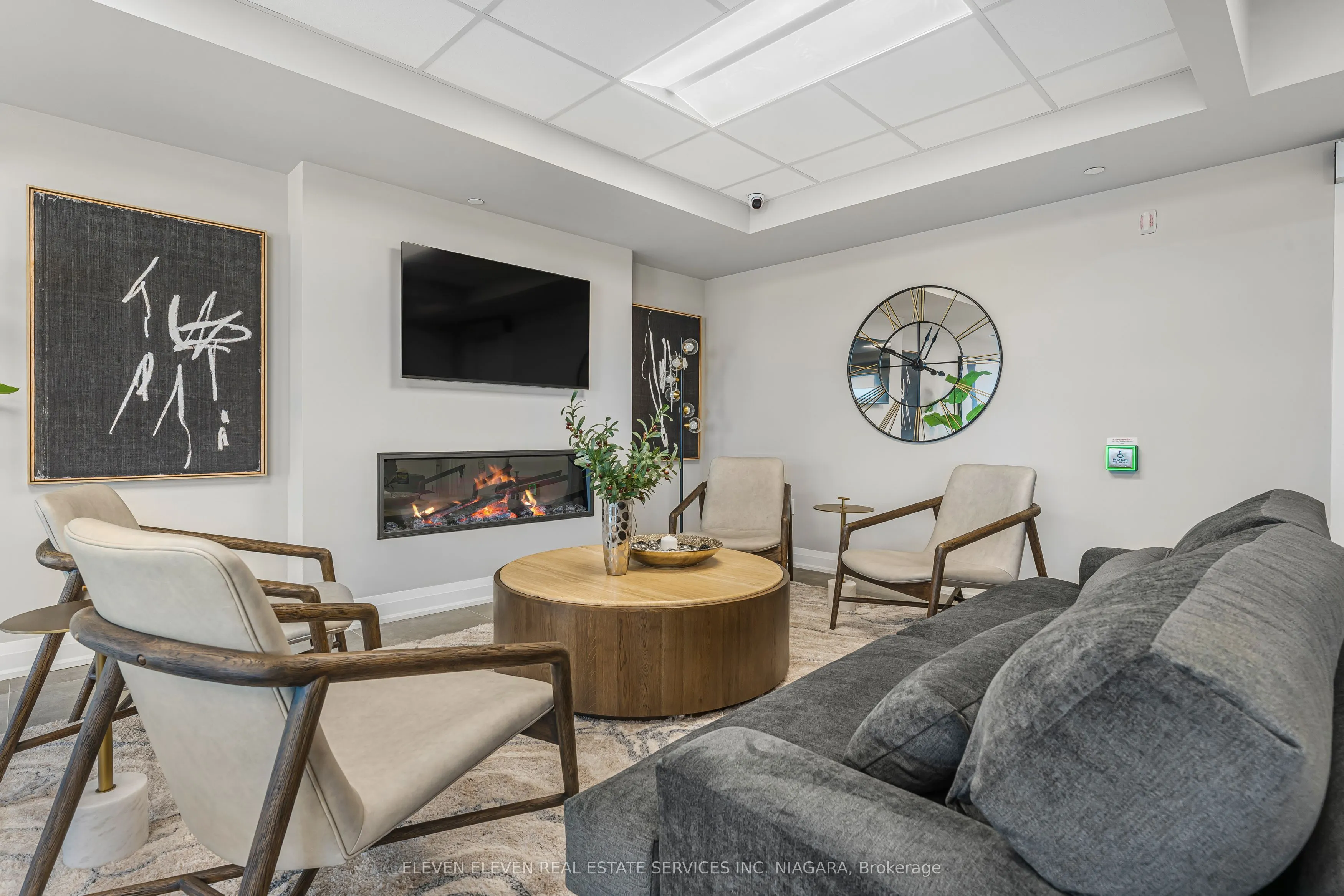 118 Summersides Boulevard, #402
