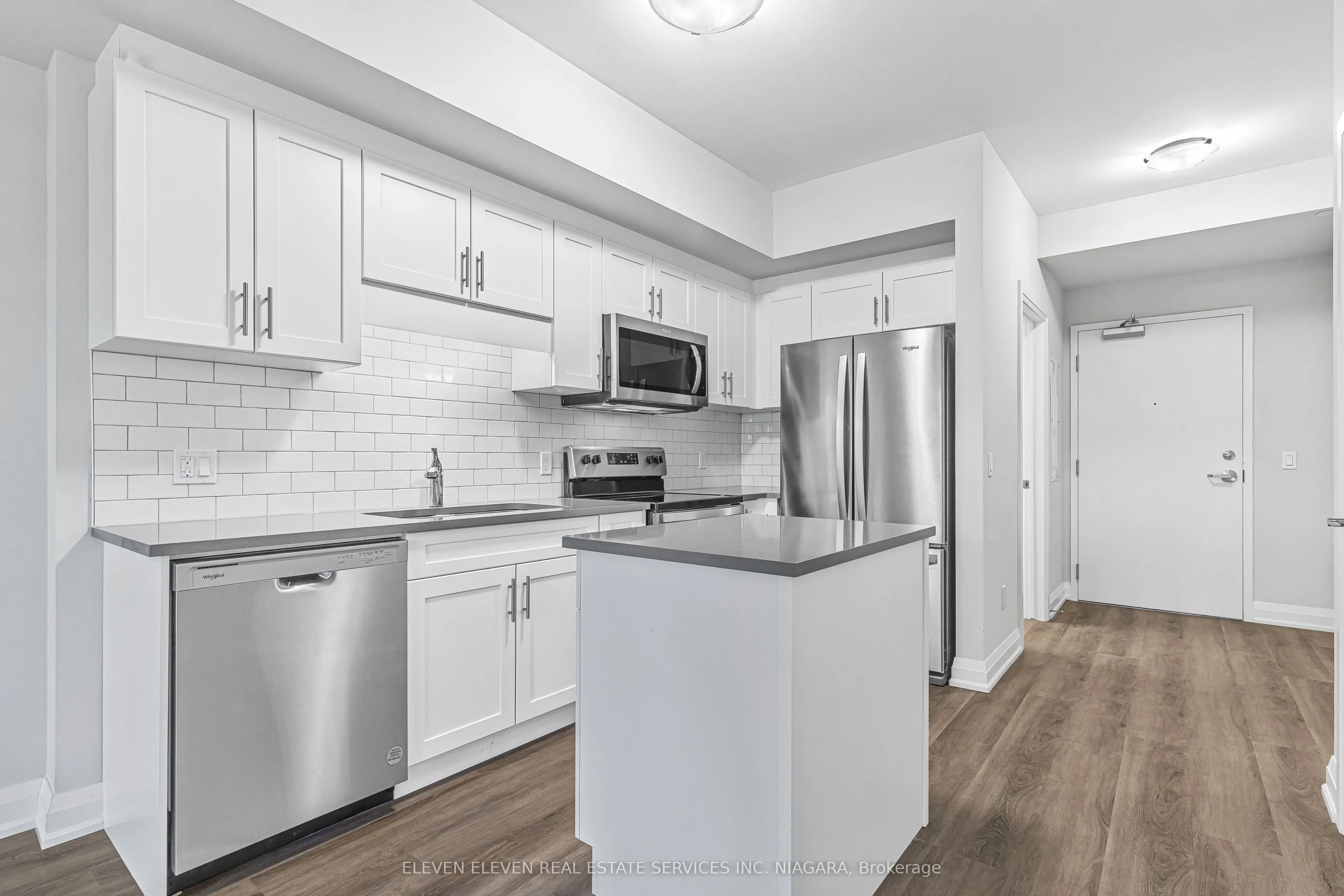 118 Summersides Boulevard, #402