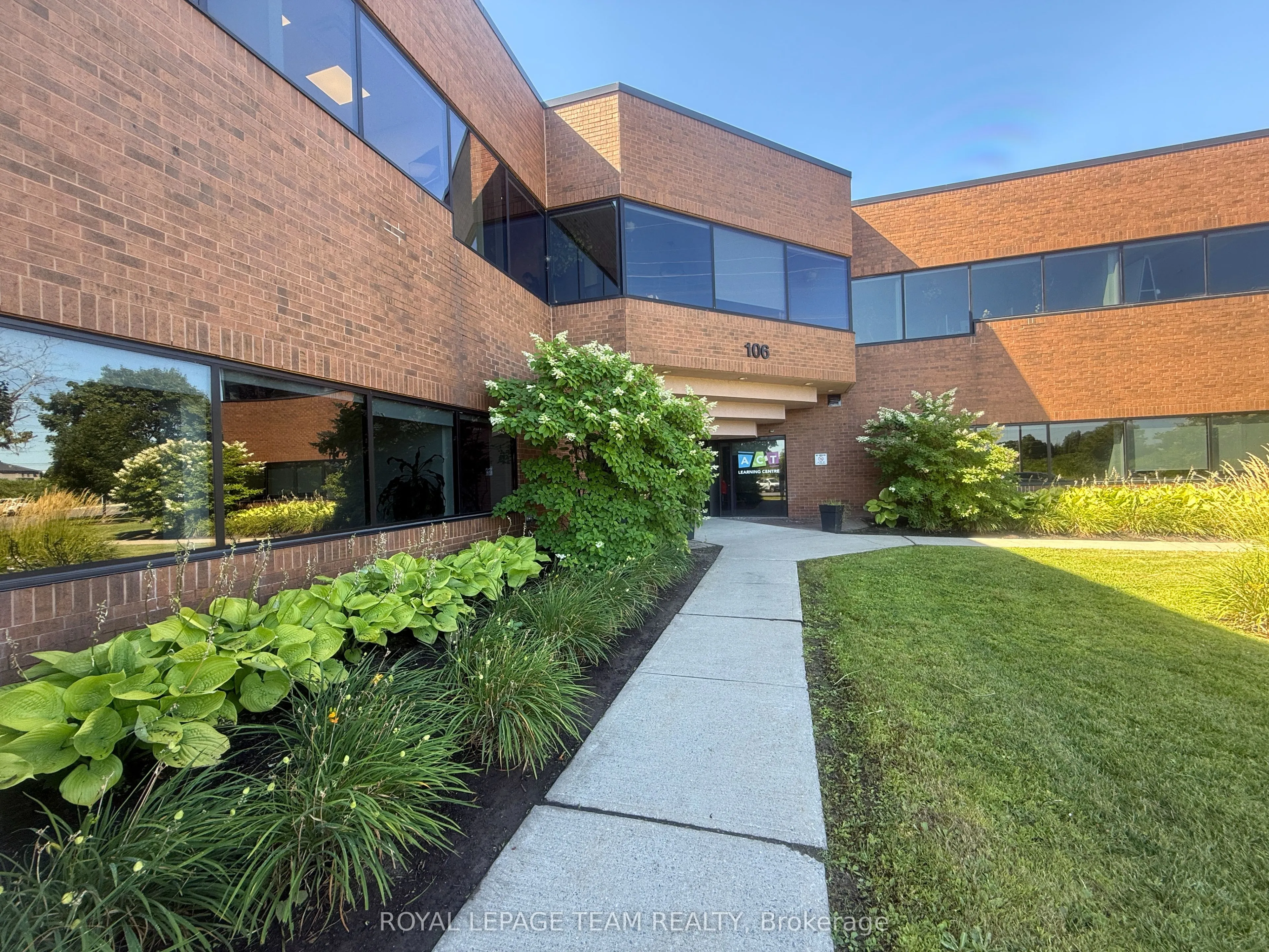 106 Colonnade Road N, #230