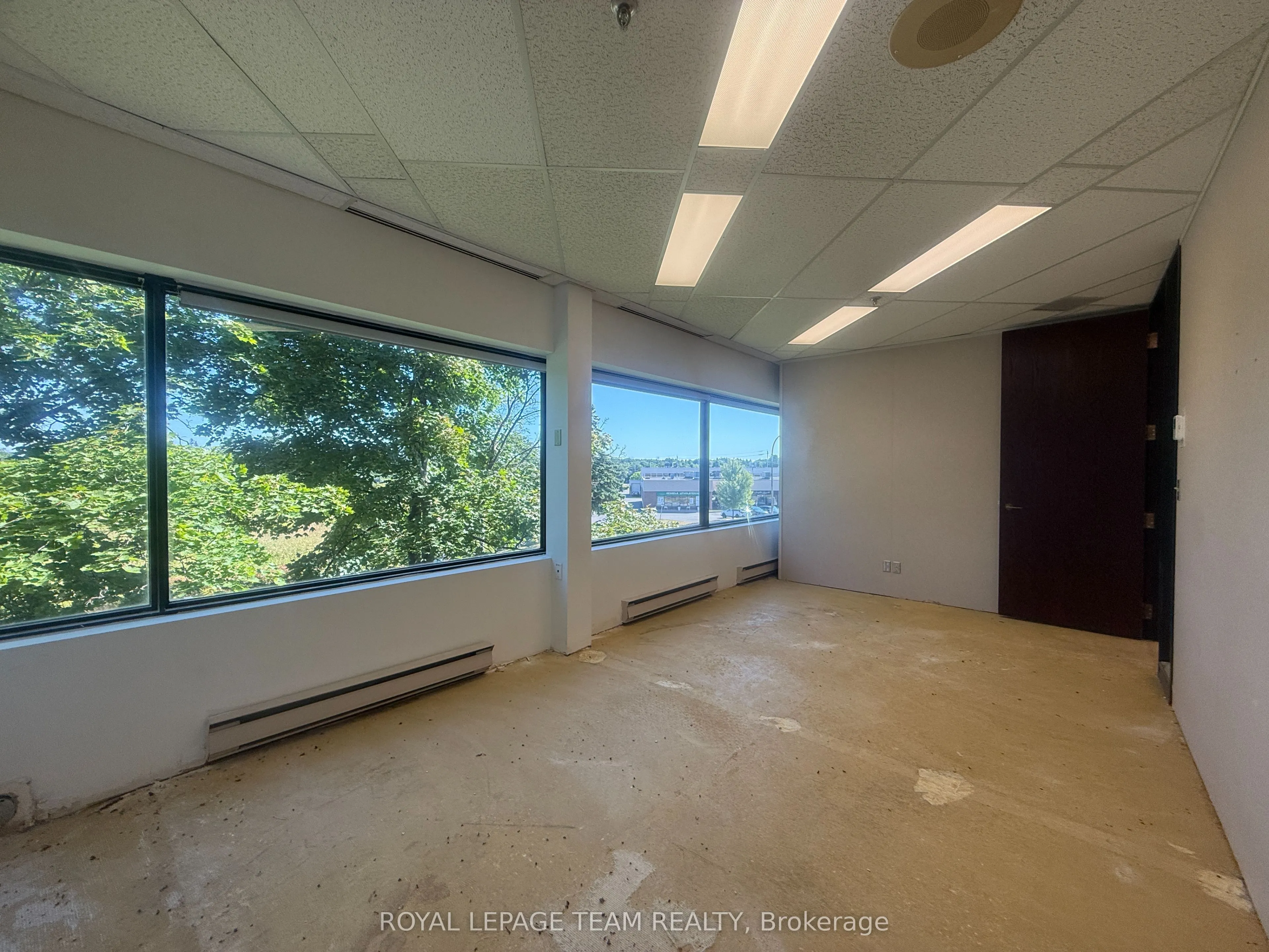 106 Colonnade Road N, #230