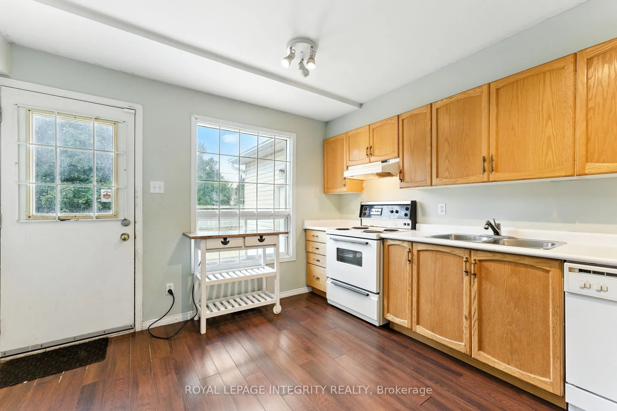 41 James Lewis Avenue