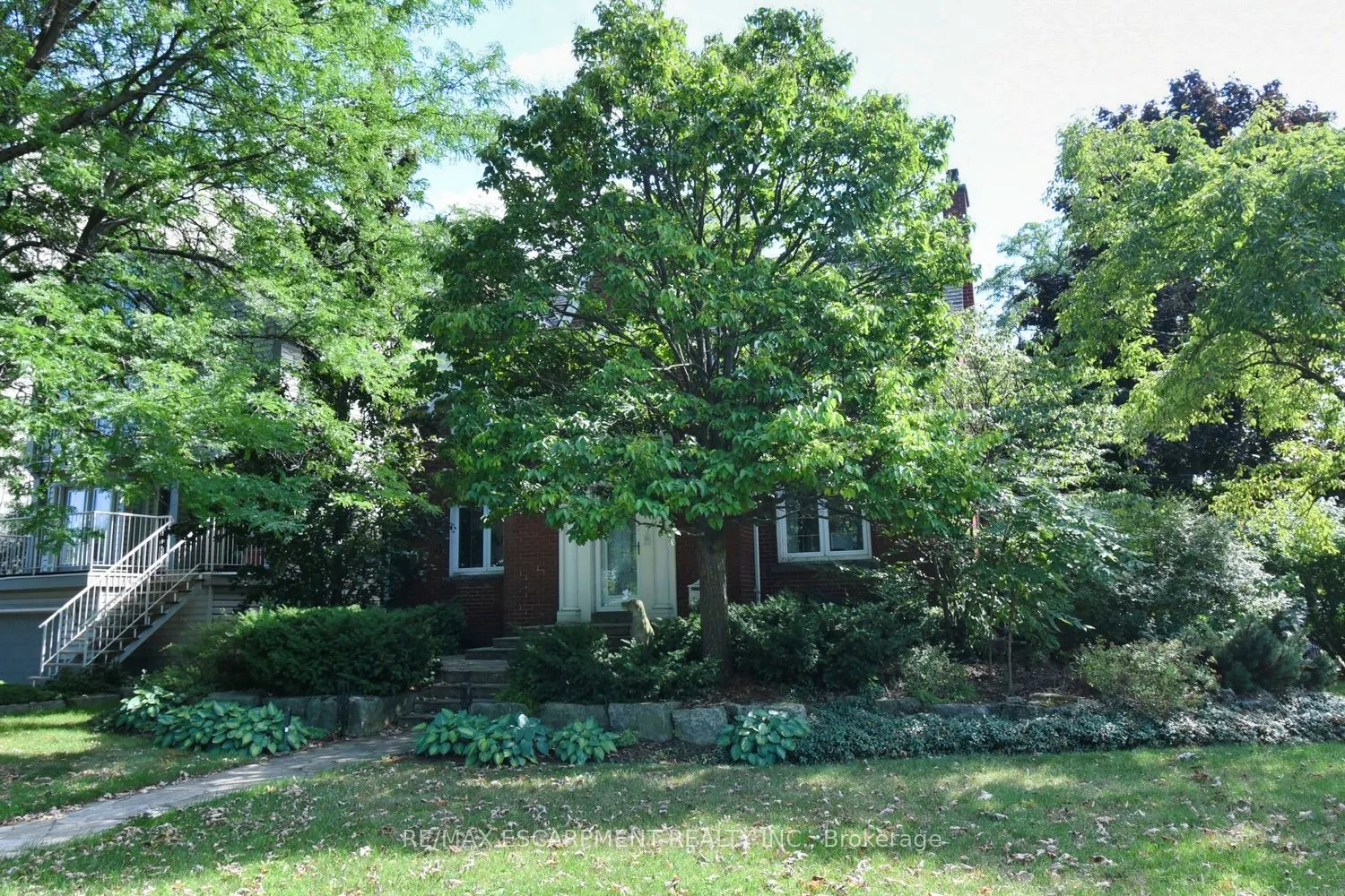 200 CONCESSION Street