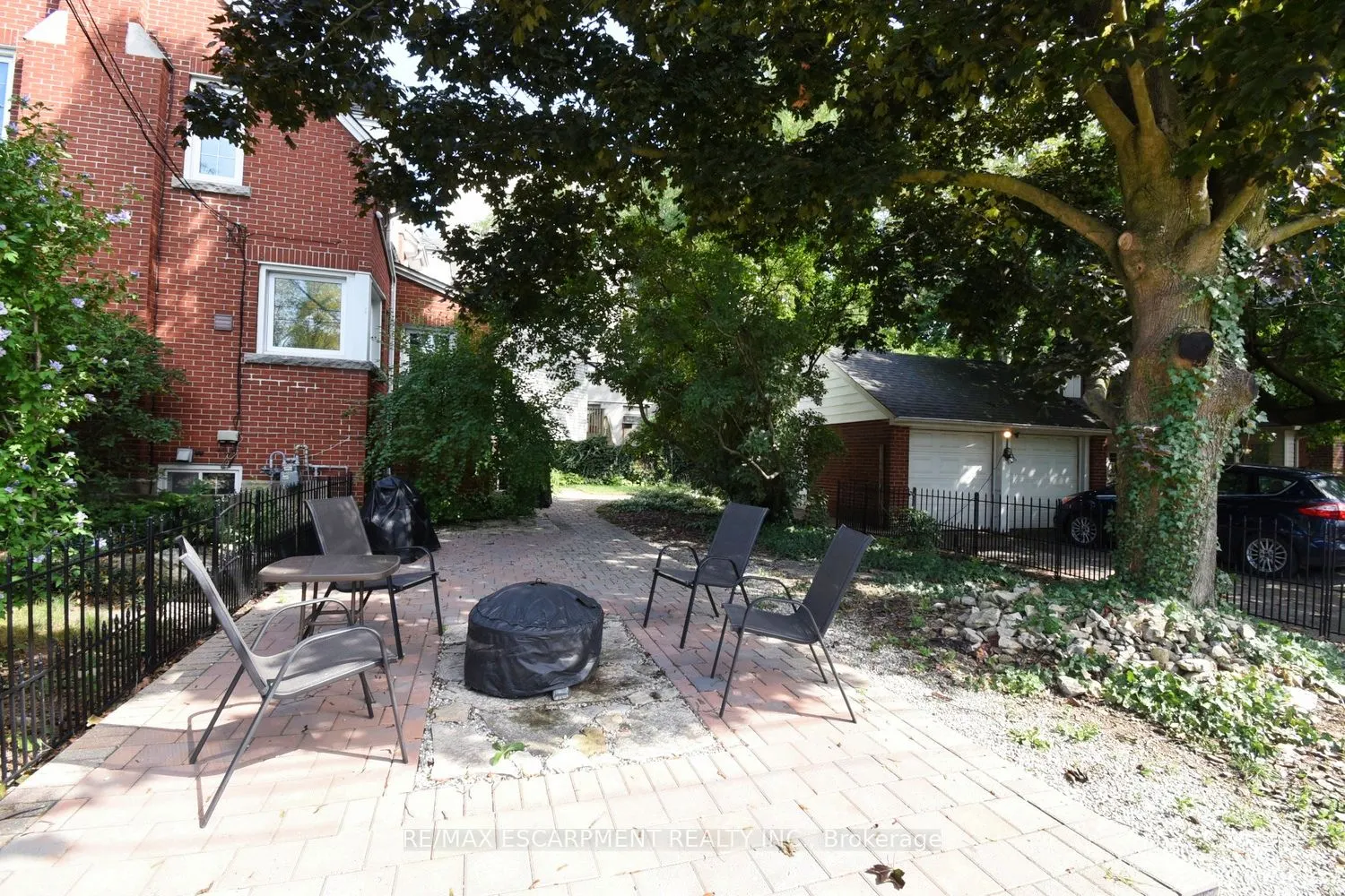 200 CONCESSION Street