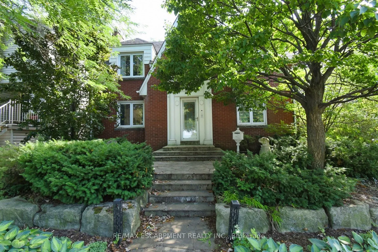 200 CONCESSION Street