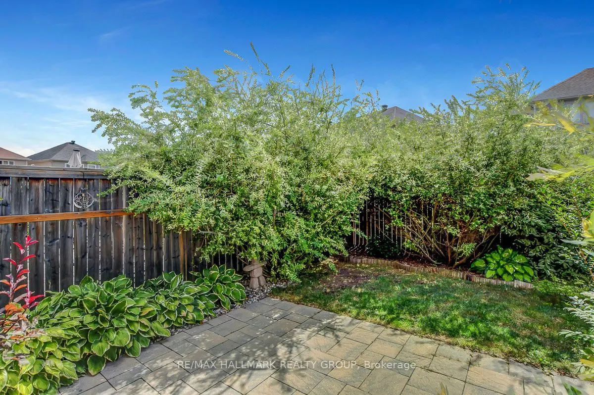 755 Bowercrest Crescent