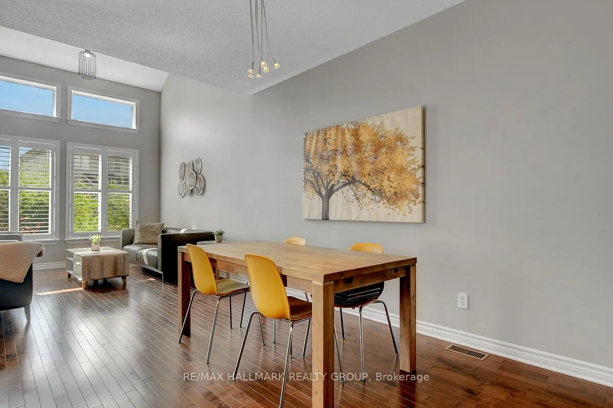 755 Bowercrest Crescent