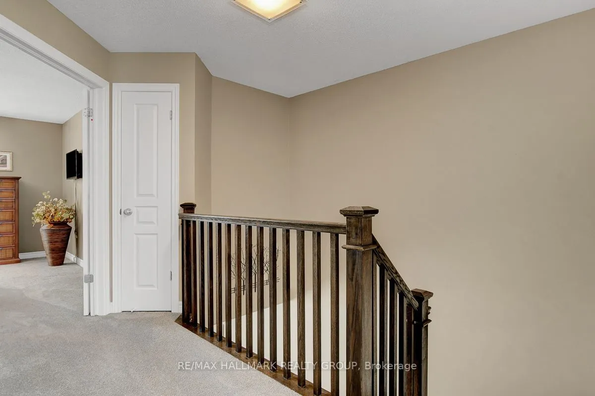 755 Bowercrest Crescent