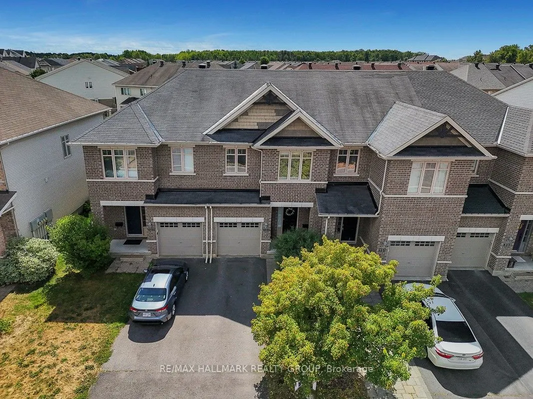 755 Bowercrest Crescent