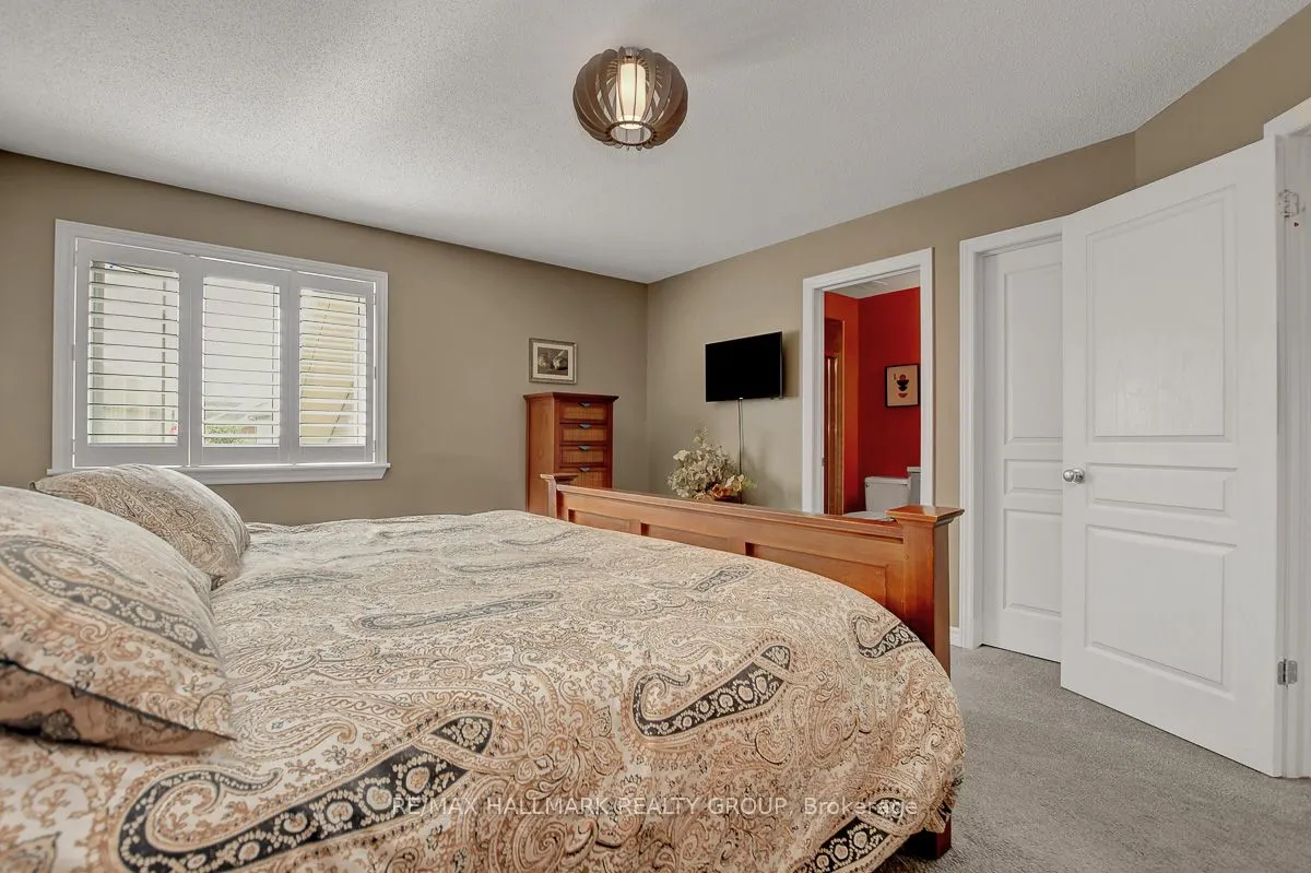 755 Bowercrest Crescent