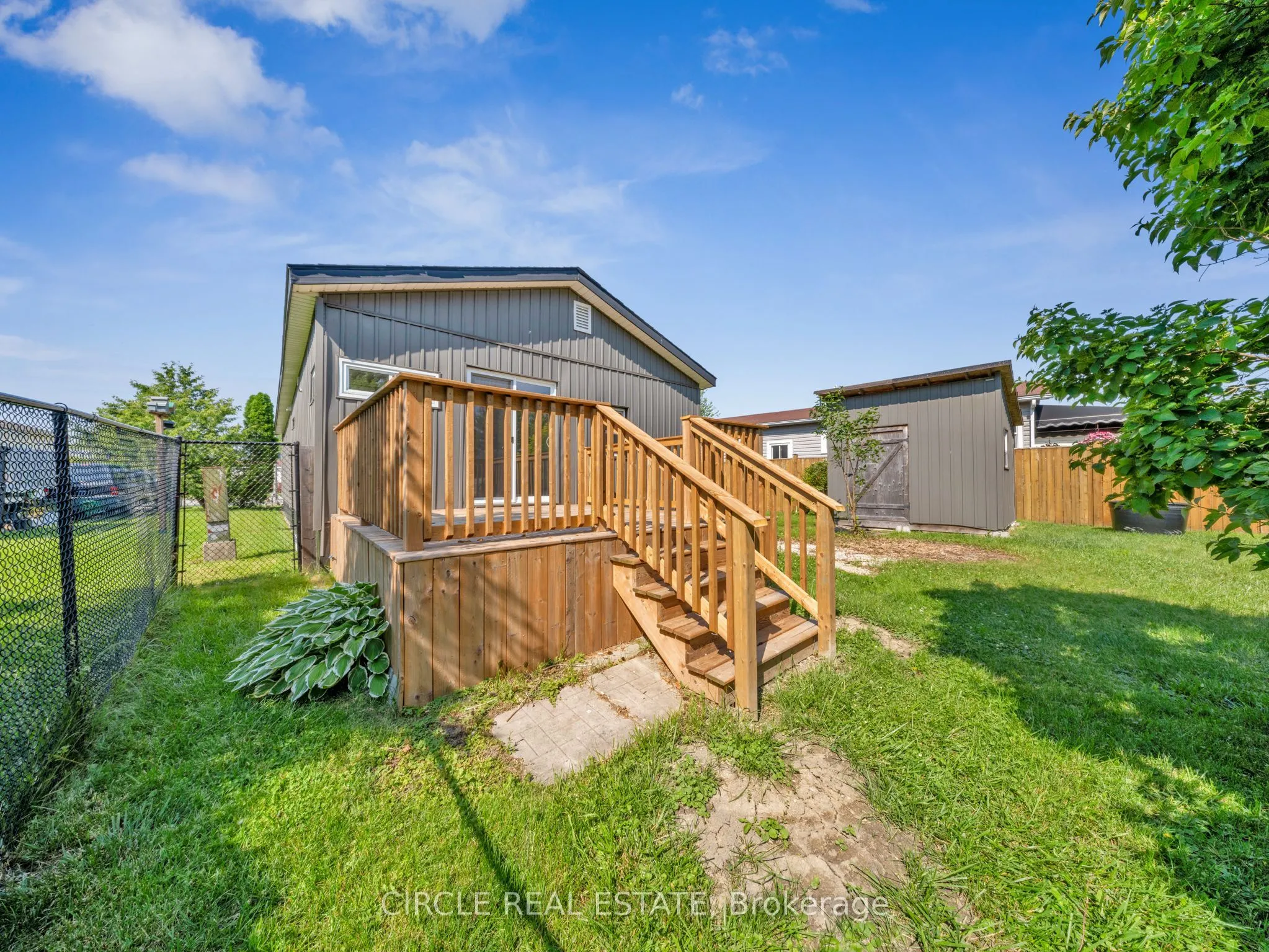 5 Maple Drive