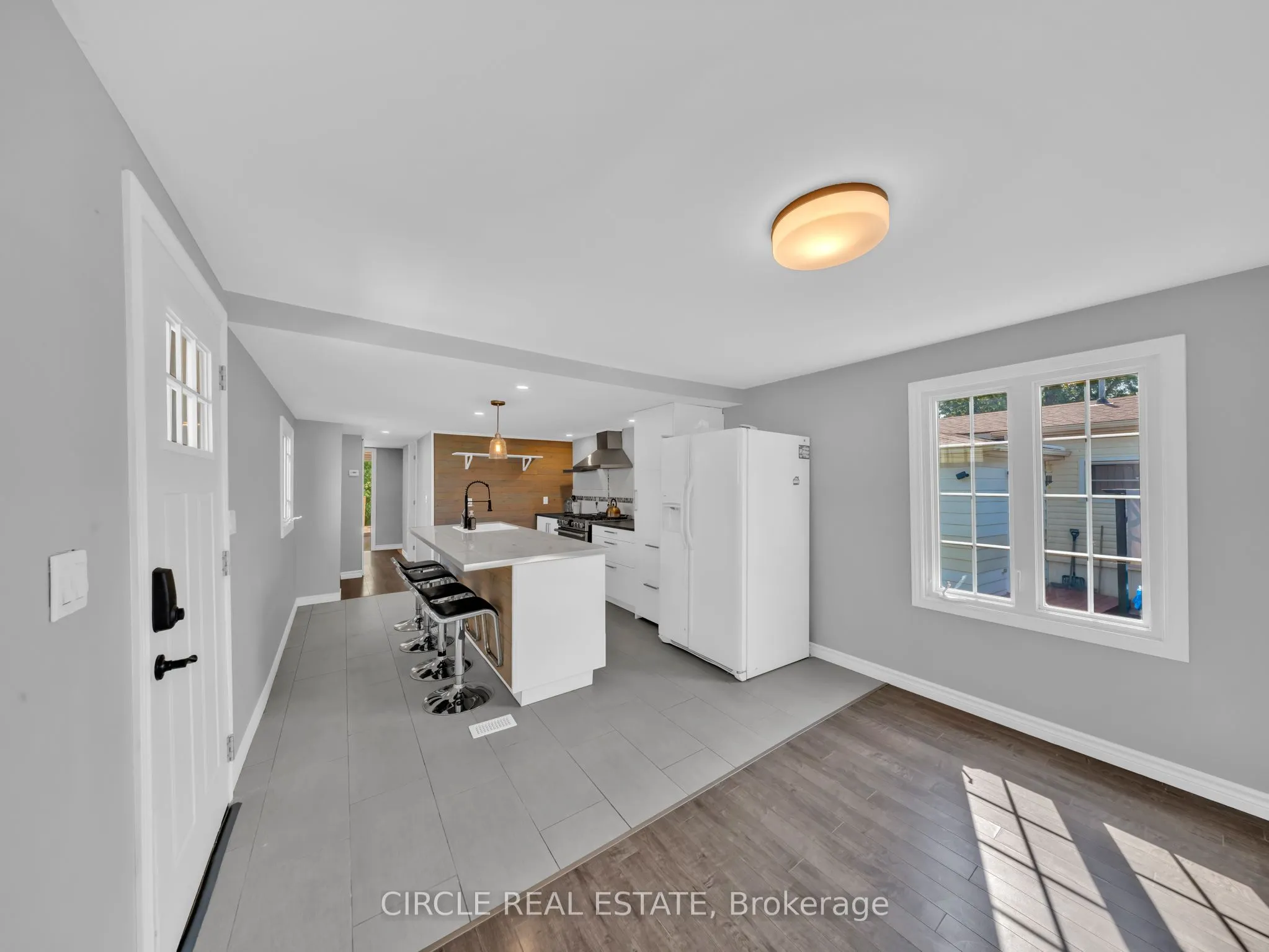 5 Maple Drive