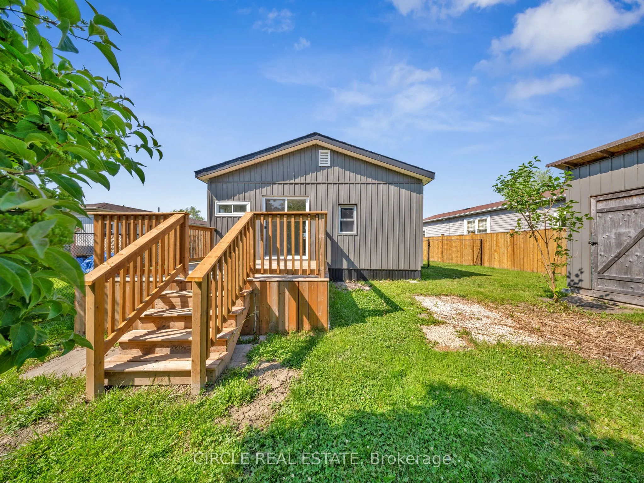 5 Maple Drive