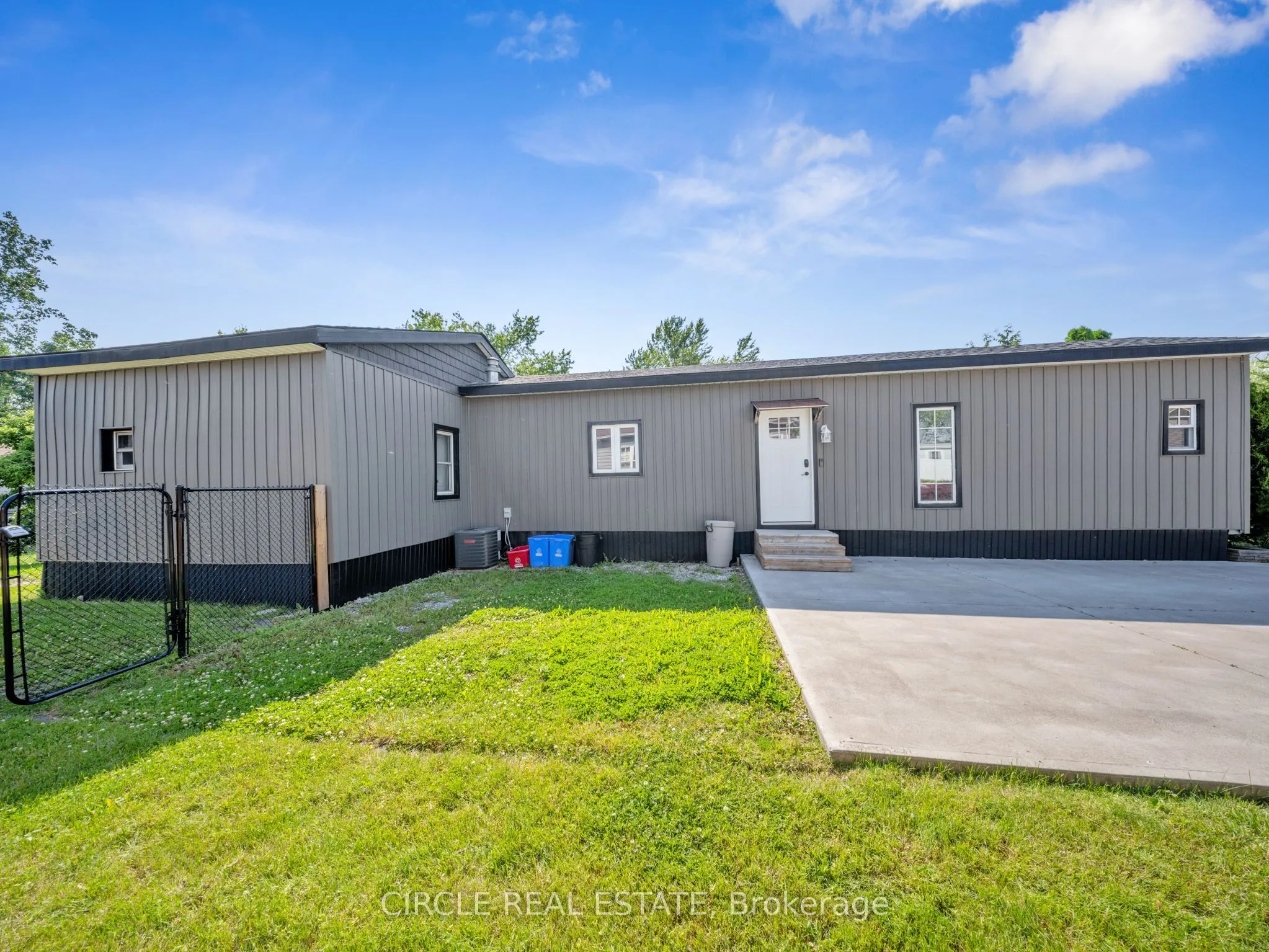 5 Maple Drive