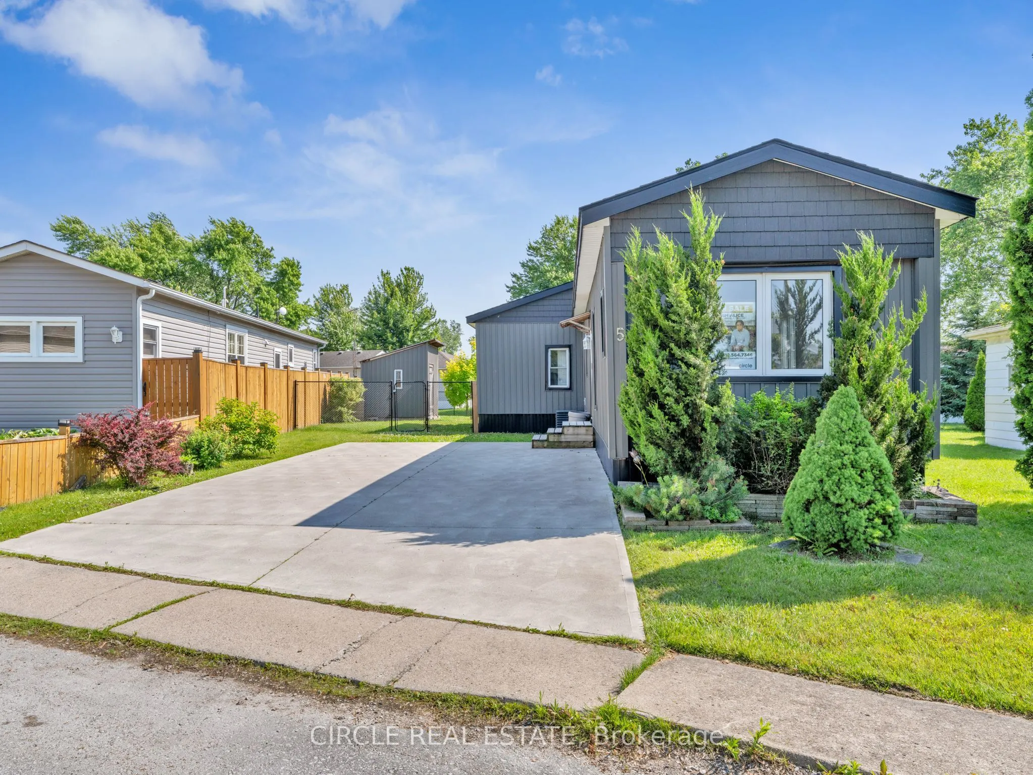 5 Maple Drive