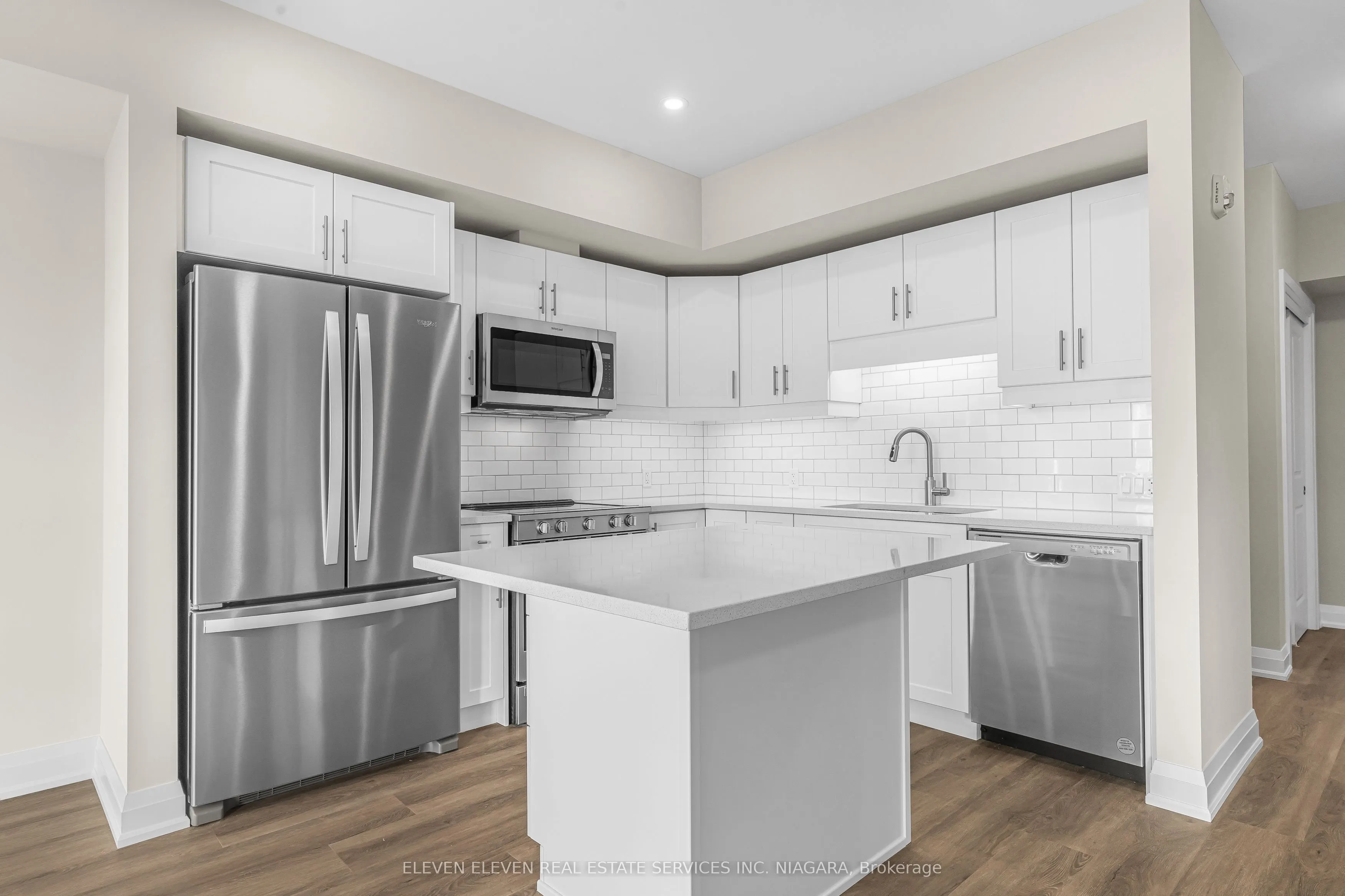 118 Summersides Boulevard, #206