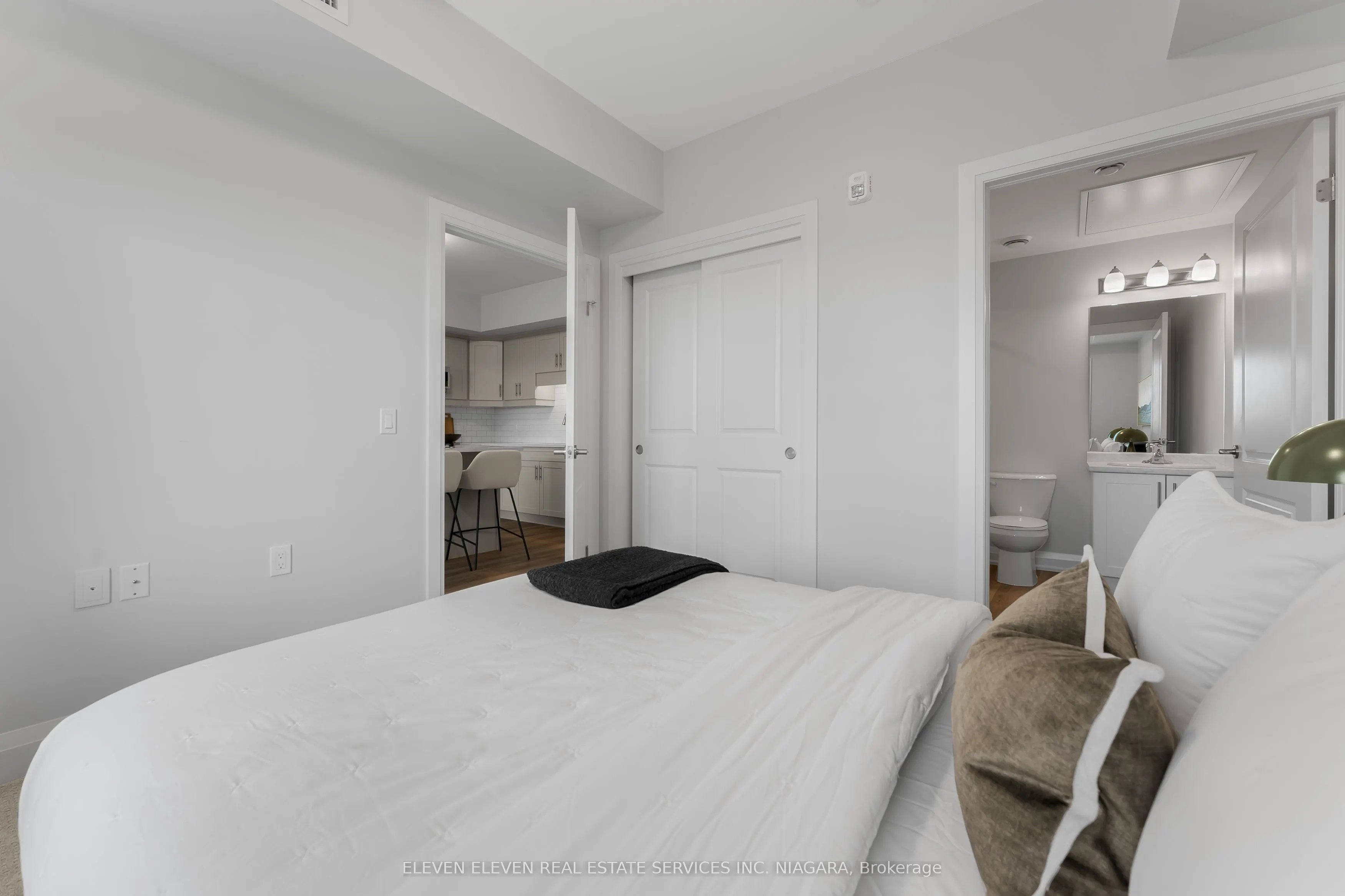 118 Summersides Boulevard, #406